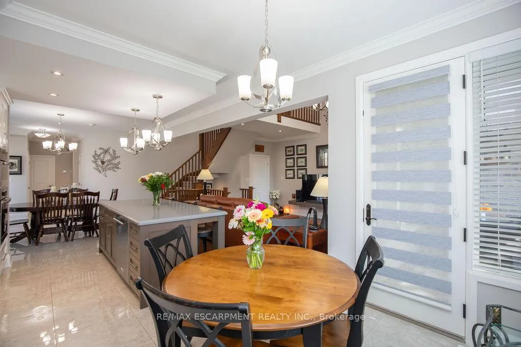 Photo 9 of Unit 4, 107 Main Street E, Grimsby, Grimsby East — HOMEH