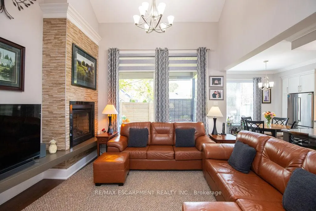 Photo 20 of Unit 4, 107 Main Street E, Grimsby, Grimsby East — HOMEH