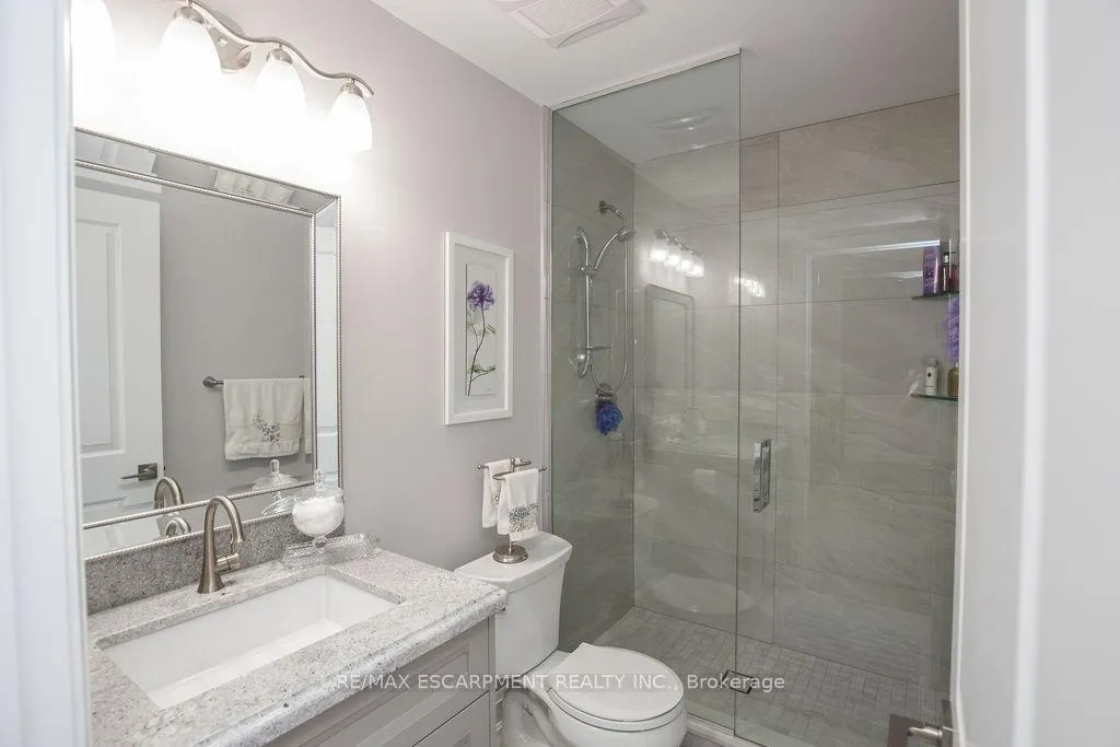 Photo 24 of Unit 4, 107 Main Street E, Grimsby, Grimsby East — HOMEH