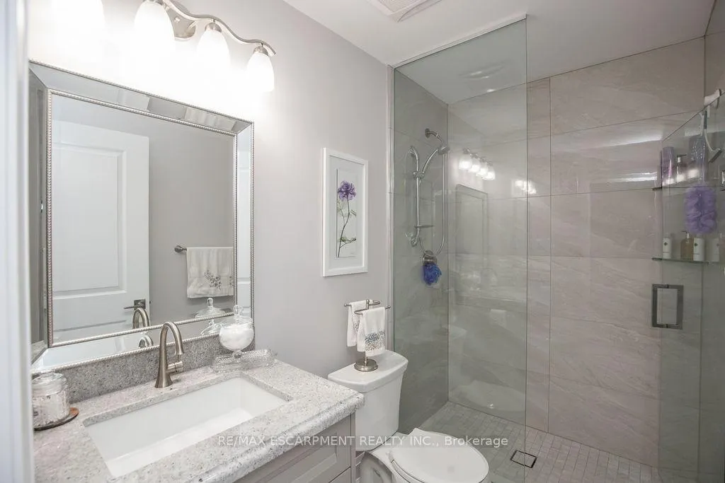 Photo 25 of Unit 4, 107 Main Street E, Grimsby, Grimsby East — HOMEH