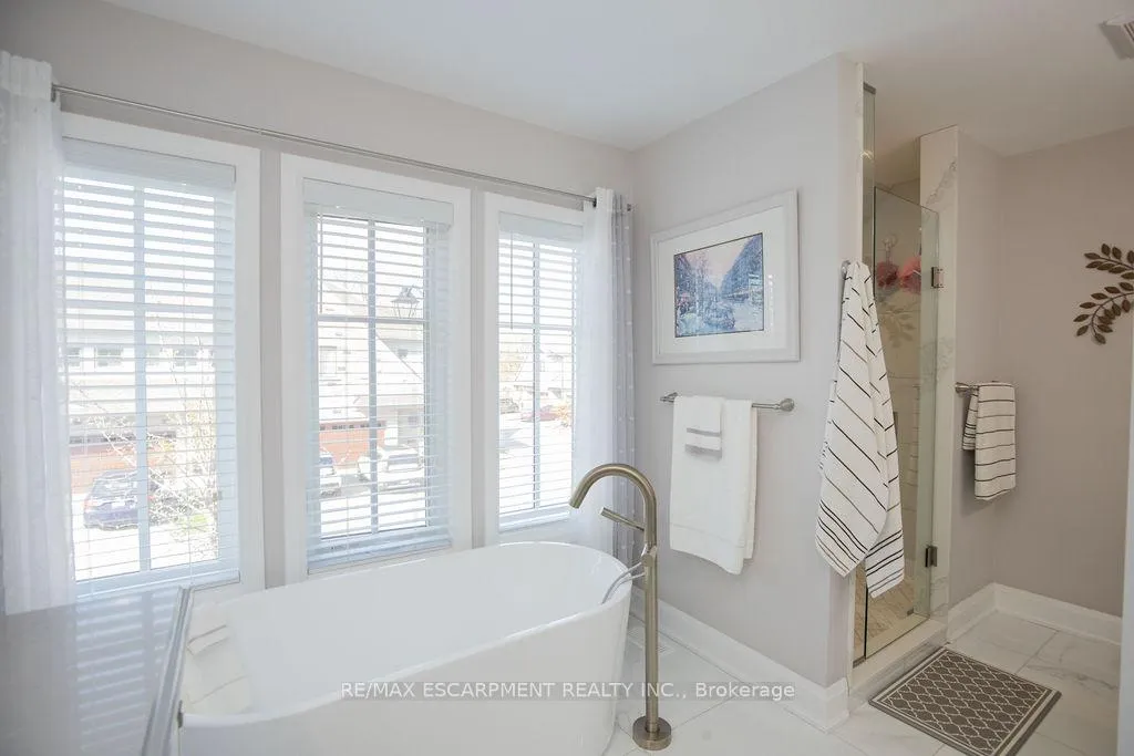 Photo 27 of Unit 4, 107 Main Street E, Grimsby, Grimsby East — HOMEH
