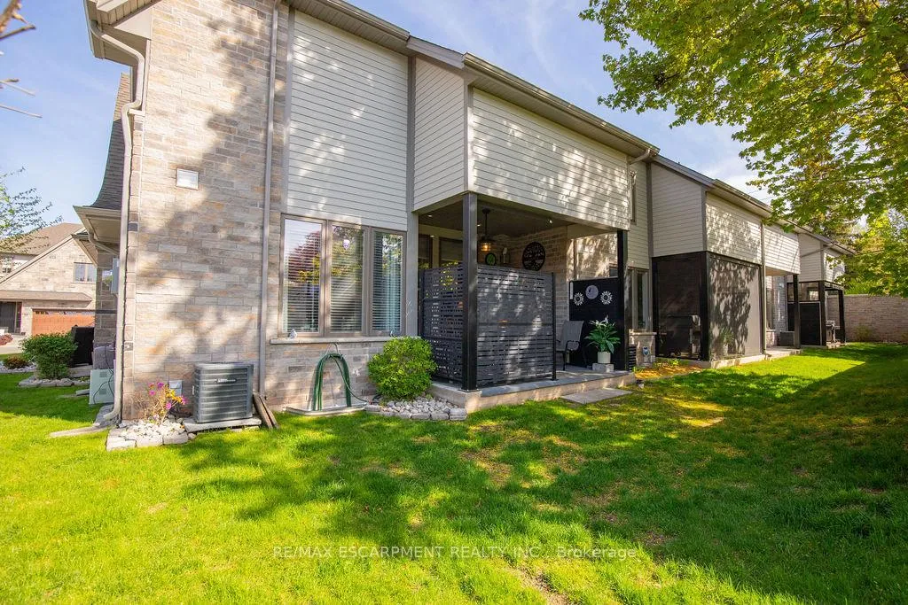 Photo 36 of Unit 4, 107 Main Street E, Grimsby, Grimsby East — HOMEH