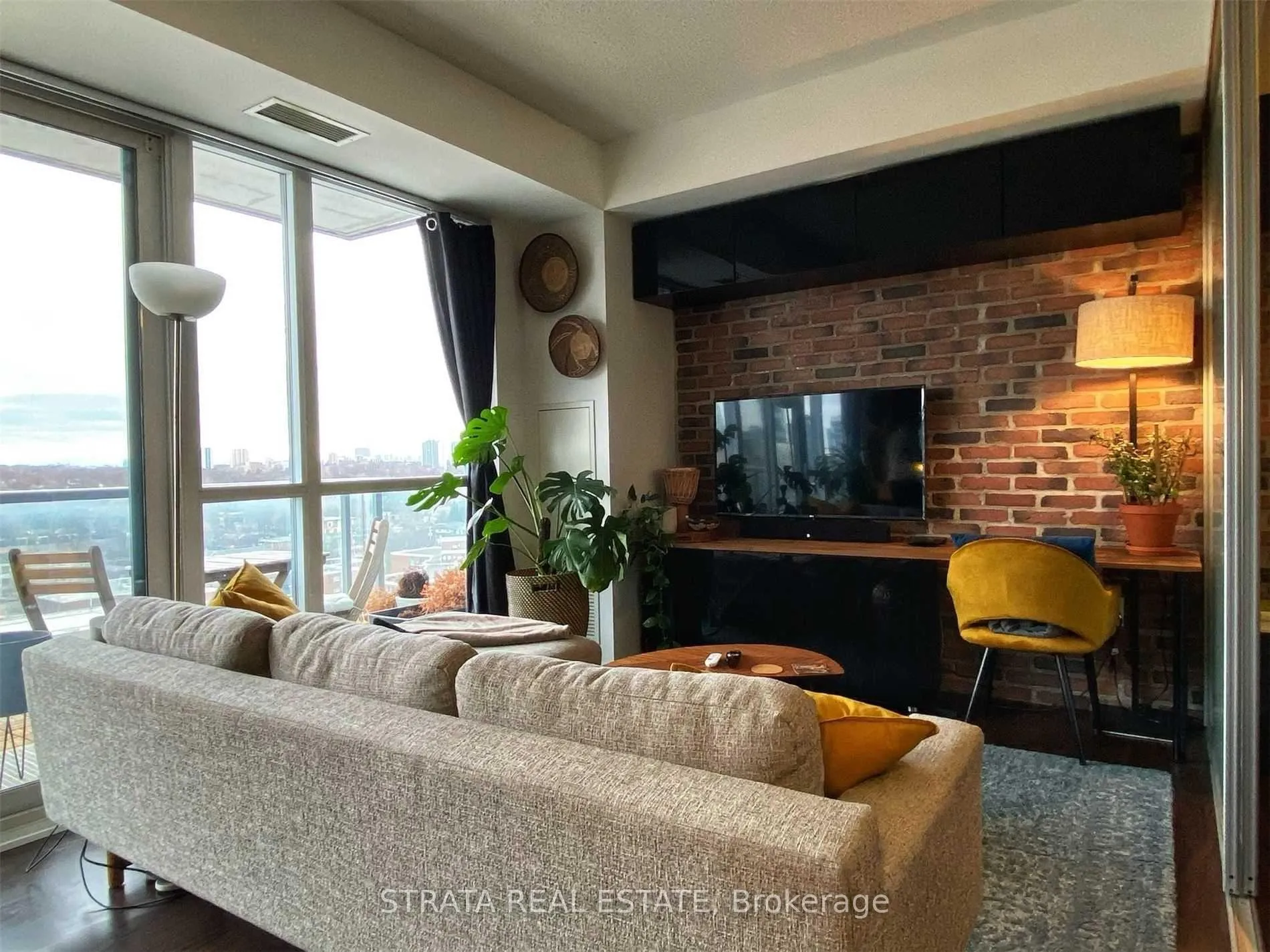 Photo 2 of Unit 1302, 25 Cole Street, Toronto, Regent Park — HOMEH