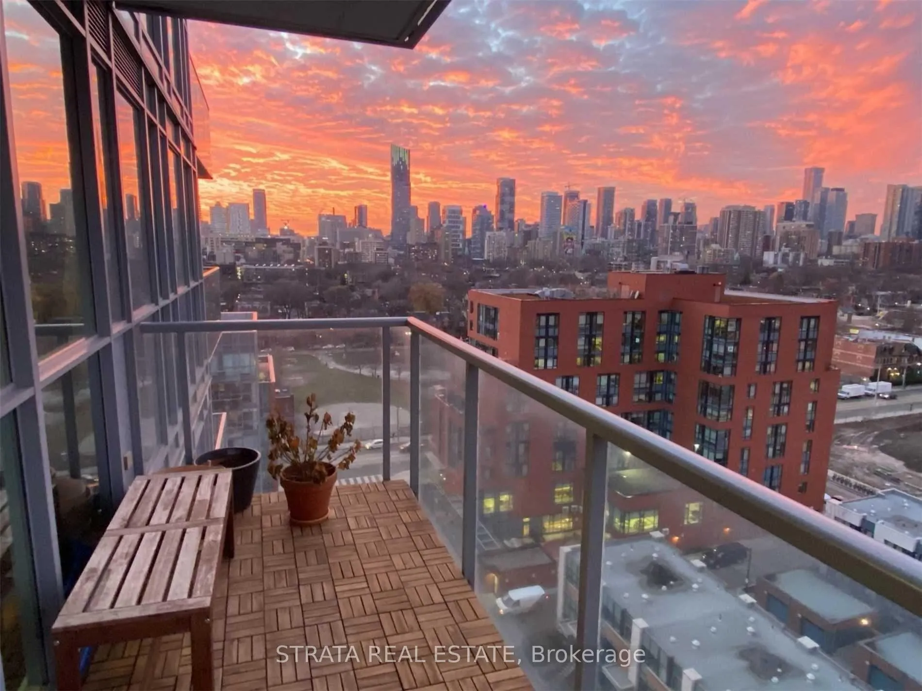 Photo 17 of Unit 1302, 25 Cole Street, Toronto, Regent Park — HOMEH