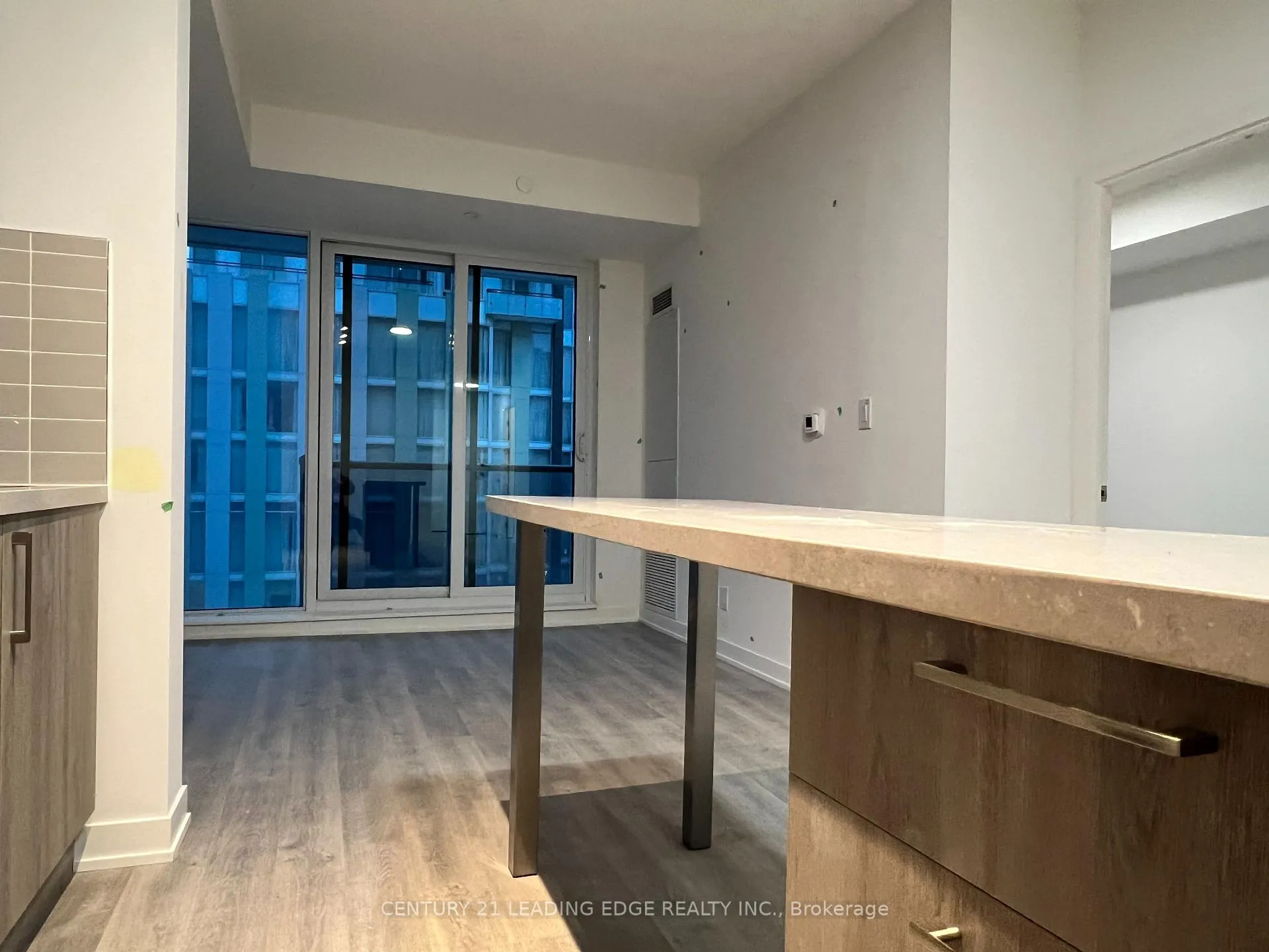 Photo 4 of Unit 717, 8119 Birchmount Road, Markham, Unionville — HOMEH