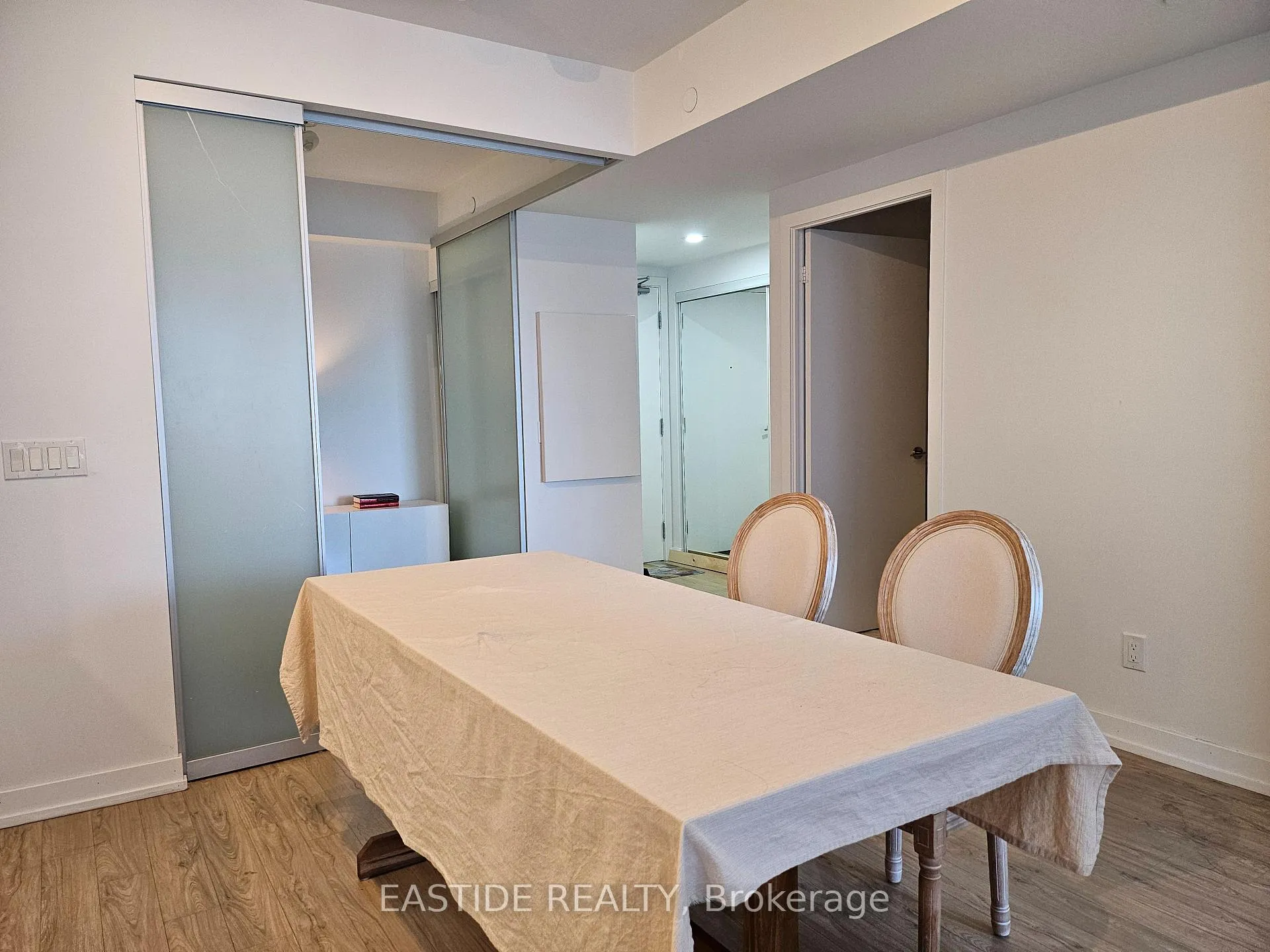 Photo 4 of Unit 3617, 85 Wood Street, Toronto, Church-Yonge Corridor — HOMEH