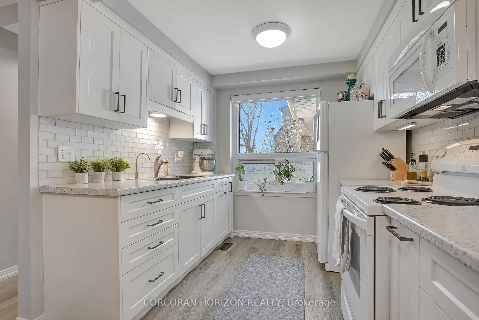 Photo 10 of Unit 33, 280 Thaler Avenue, Kitchener — HOMEH