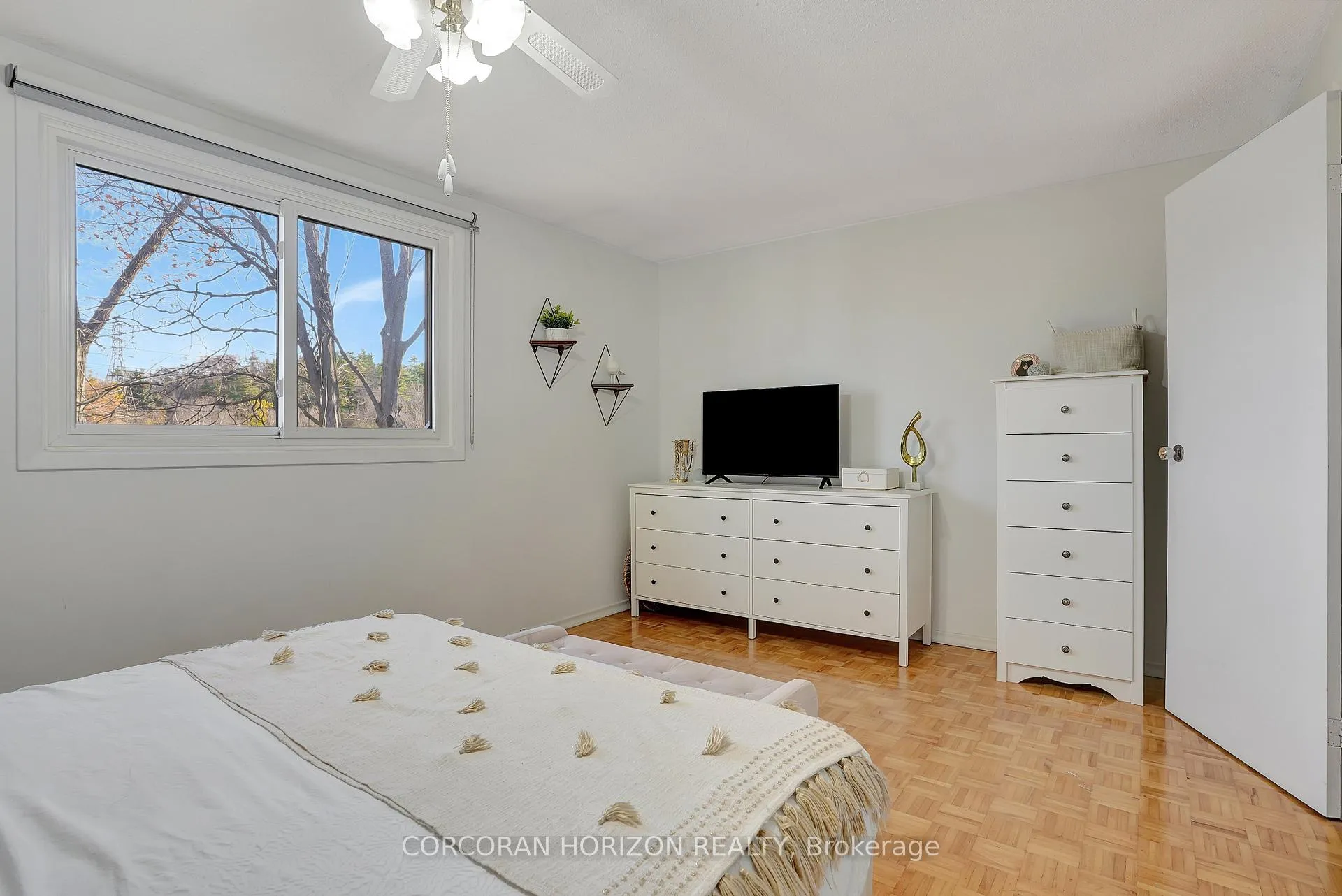 Photo 24 of Unit 33, 280 Thaler Avenue, Kitchener — HOMEH