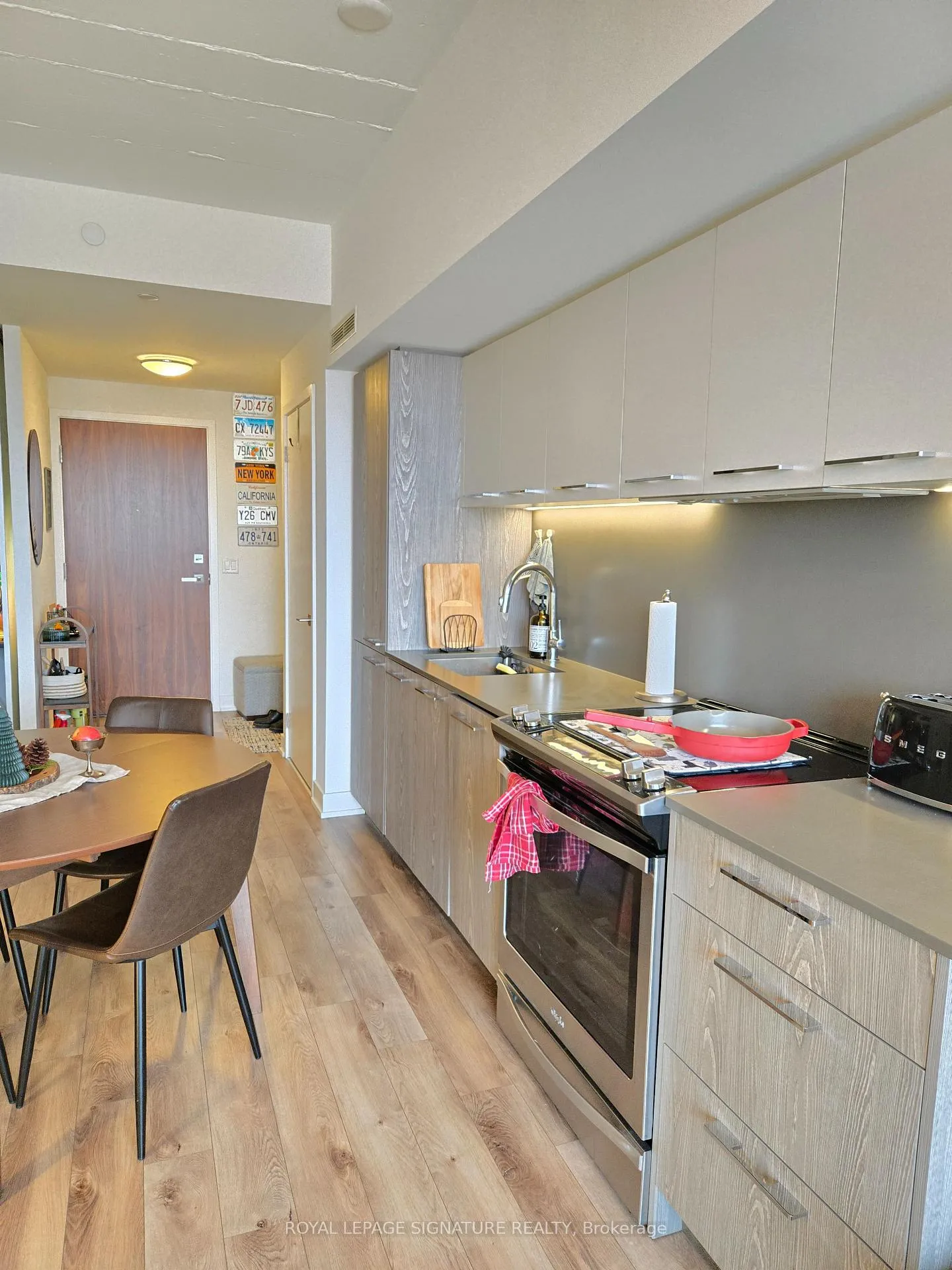 Photo 5 of Unit 924, 30 Baseball Place, Toronto, South Riverdale — HOMEH