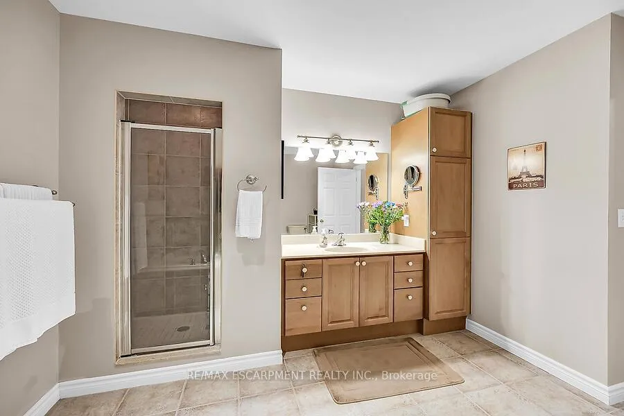 Photo 21 of Unit 601, 3000 Creekside Drive, Hamilton, Dundas — HOMEH