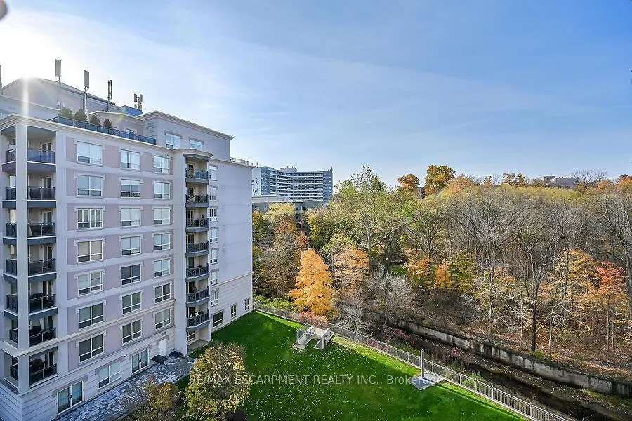 Photo 28 of Unit 601, 3000 Creekside Drive, Hamilton, Dundas — HOMEH
