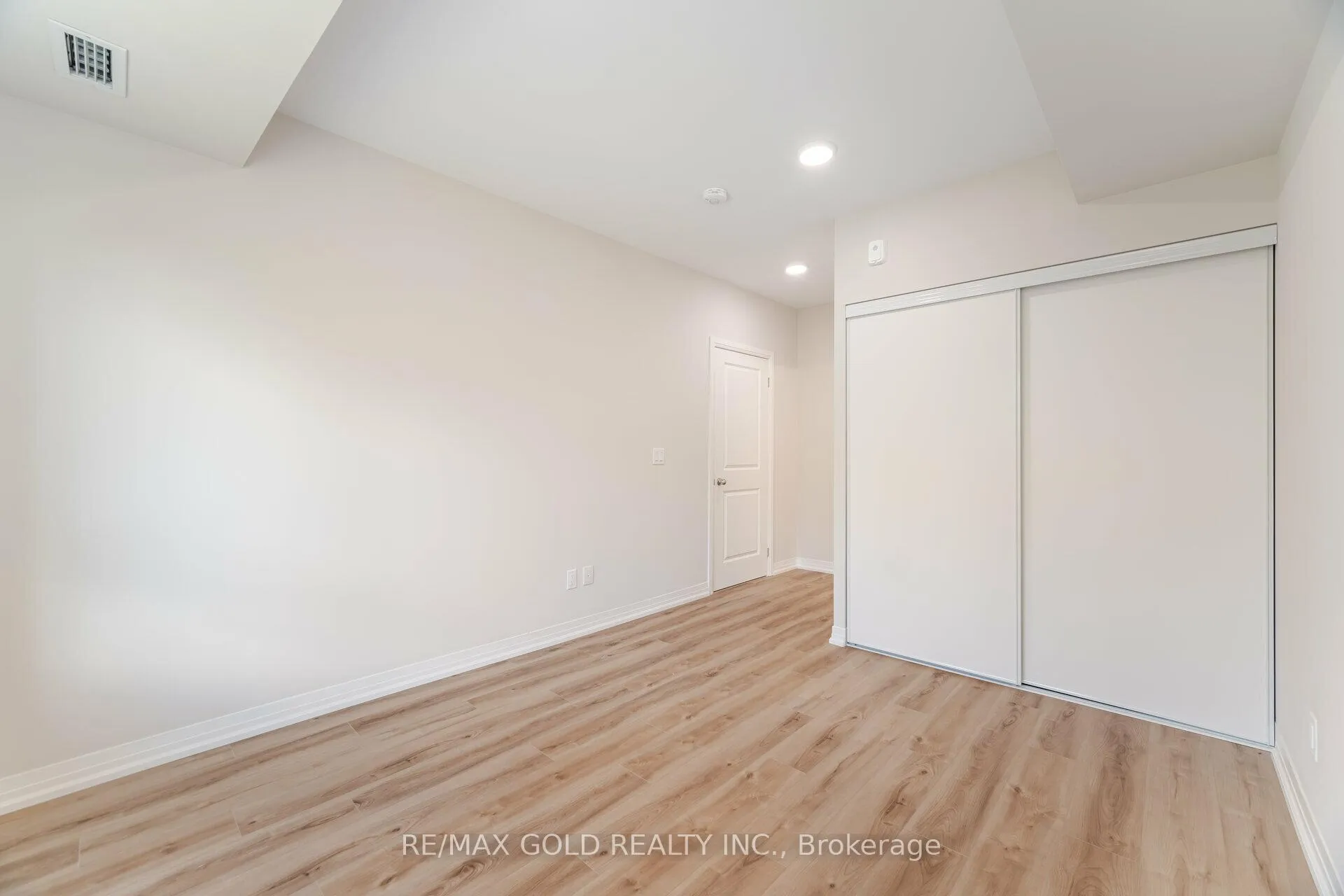 Photo 22 of Unit 234, 50 Herrick Avenue, St. Catharines, Oakdale — HOMEH