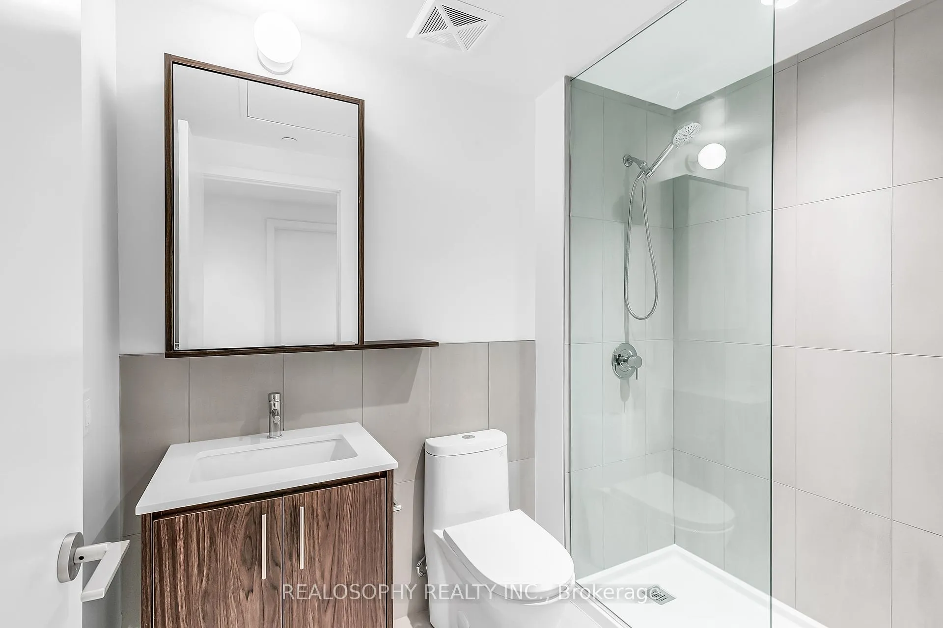 Photo 6 of Unit 405, 115 Larchmount Avenue, Toronto, South Riverdale — HOMEH
