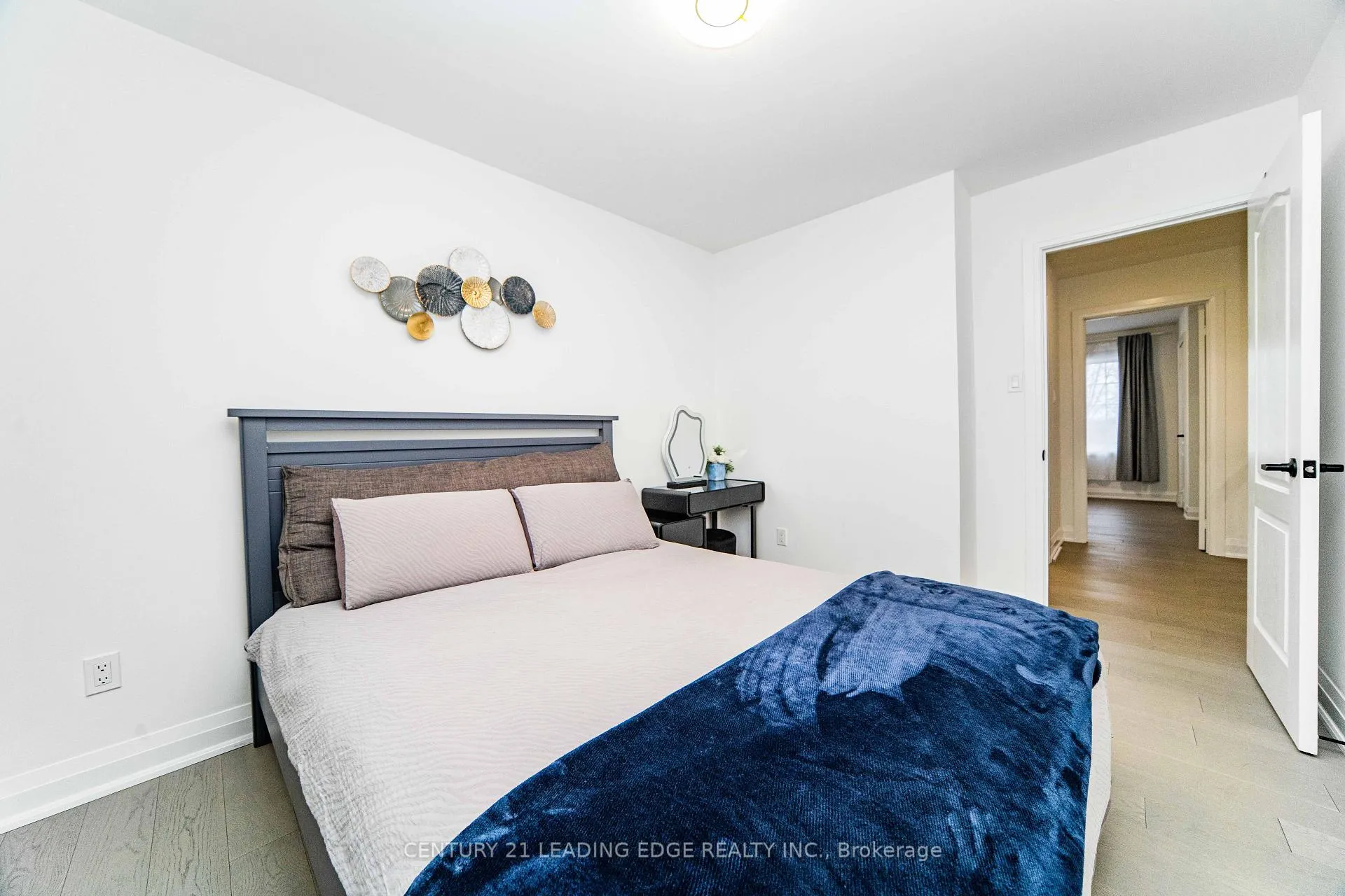Photo 24 of 37 Landsdown Crescent, Markham, Wismer — HOMEH