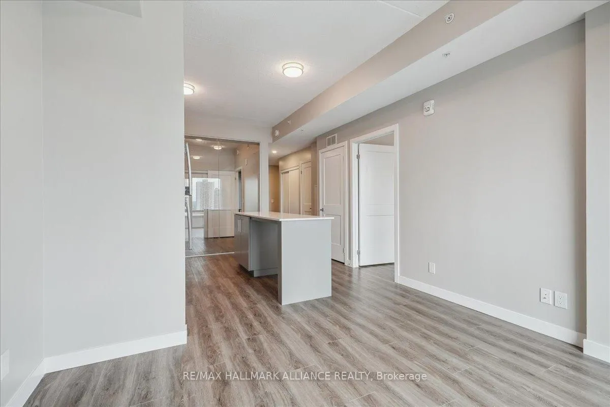 Photo 5 of Unit 509, 15 Queen Street, Hamilton, Central — HOMEH
