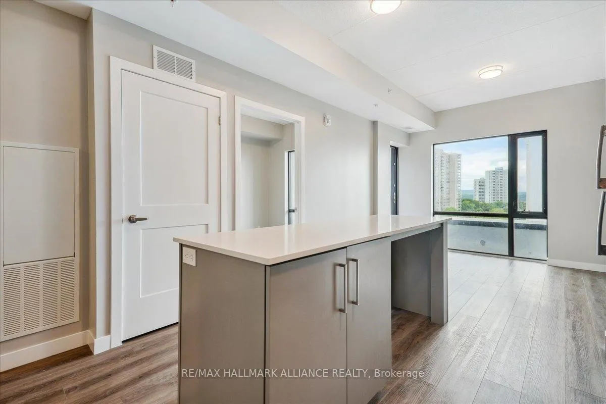 Photo 10 of Unit 509, 15 Queen Street, Hamilton, Central — HOMEH