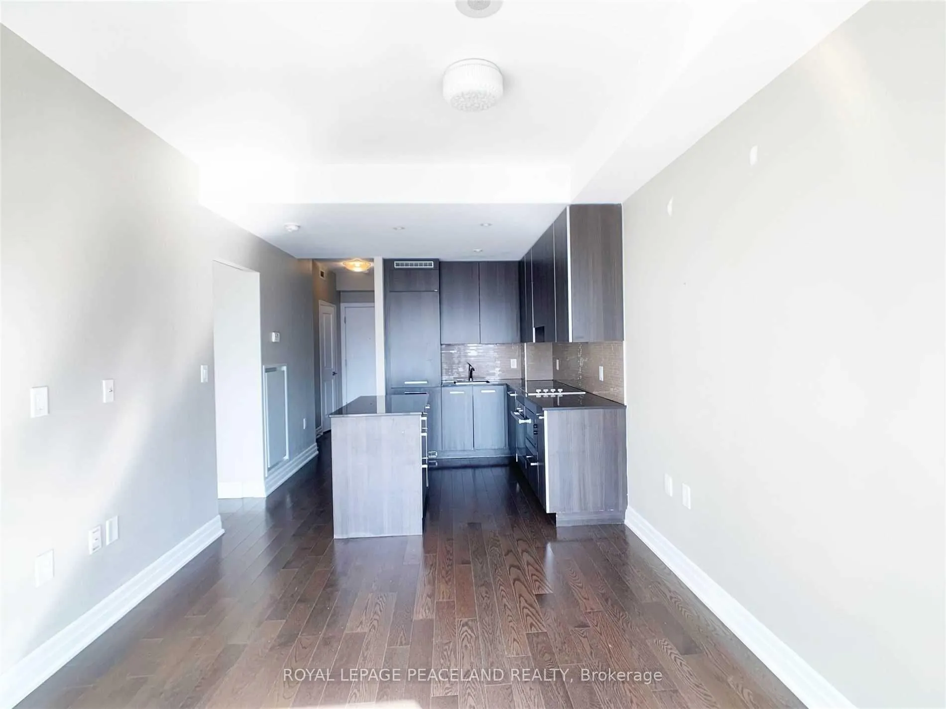 Photo 5 of Unit 1903, 8 The Esplanade Road, Toronto, Waterfront Communities — HOMEH