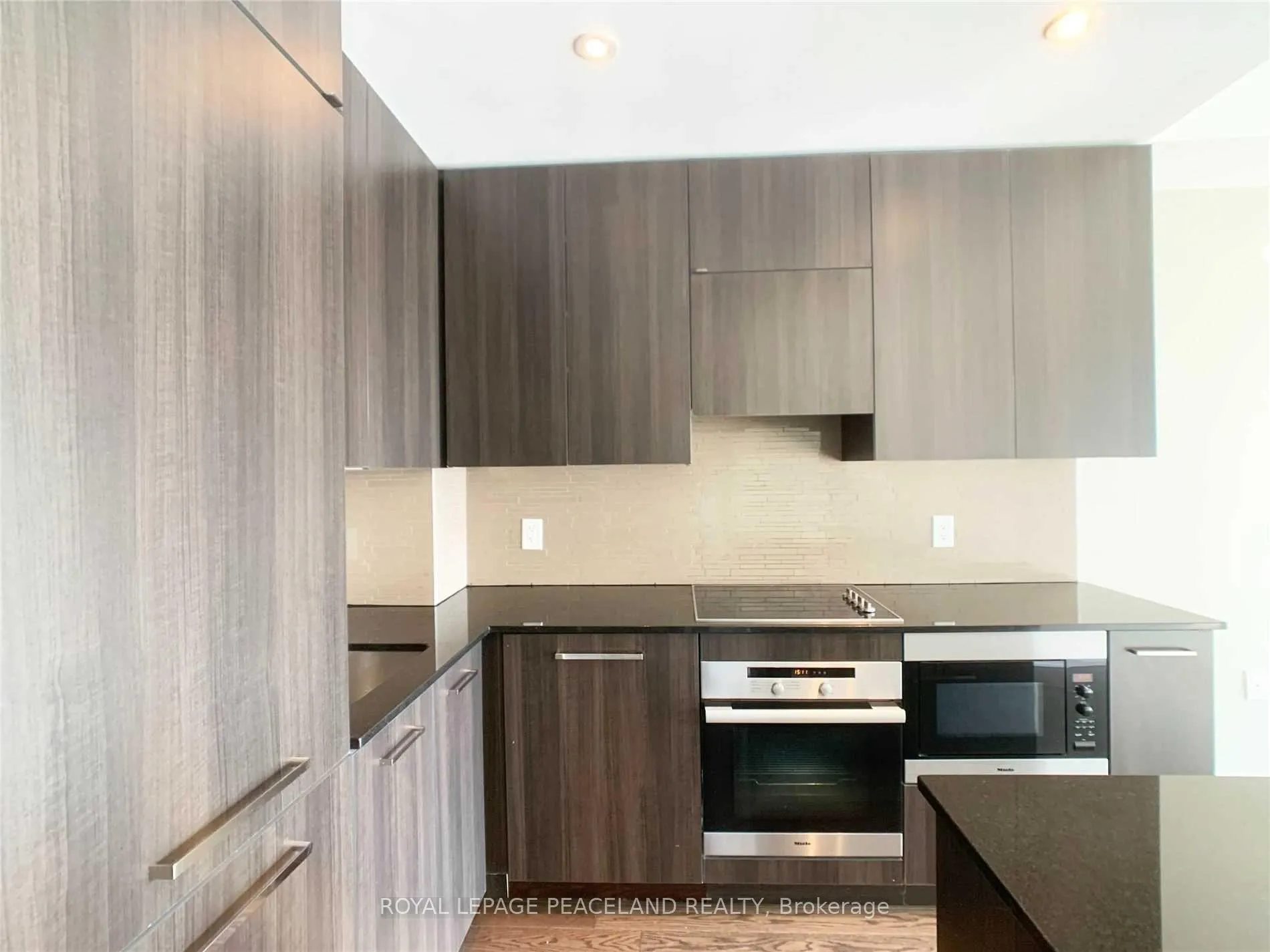Photo 7 of Unit 1903, 8 The Esplanade Road, Toronto, Waterfront Communities — HOMEH
