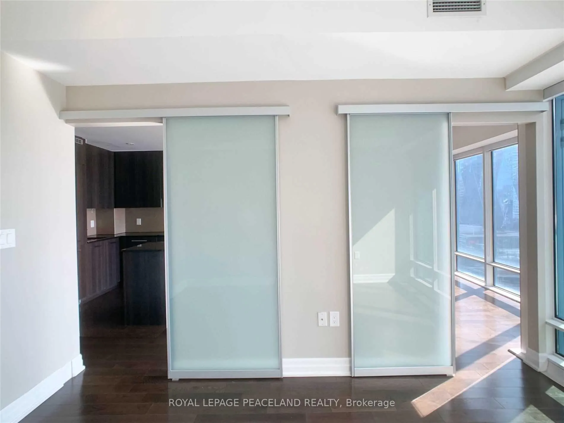 Photo 12 of Unit 1903, 8 The Esplanade Road, Toronto, Waterfront Communities — HOMEH