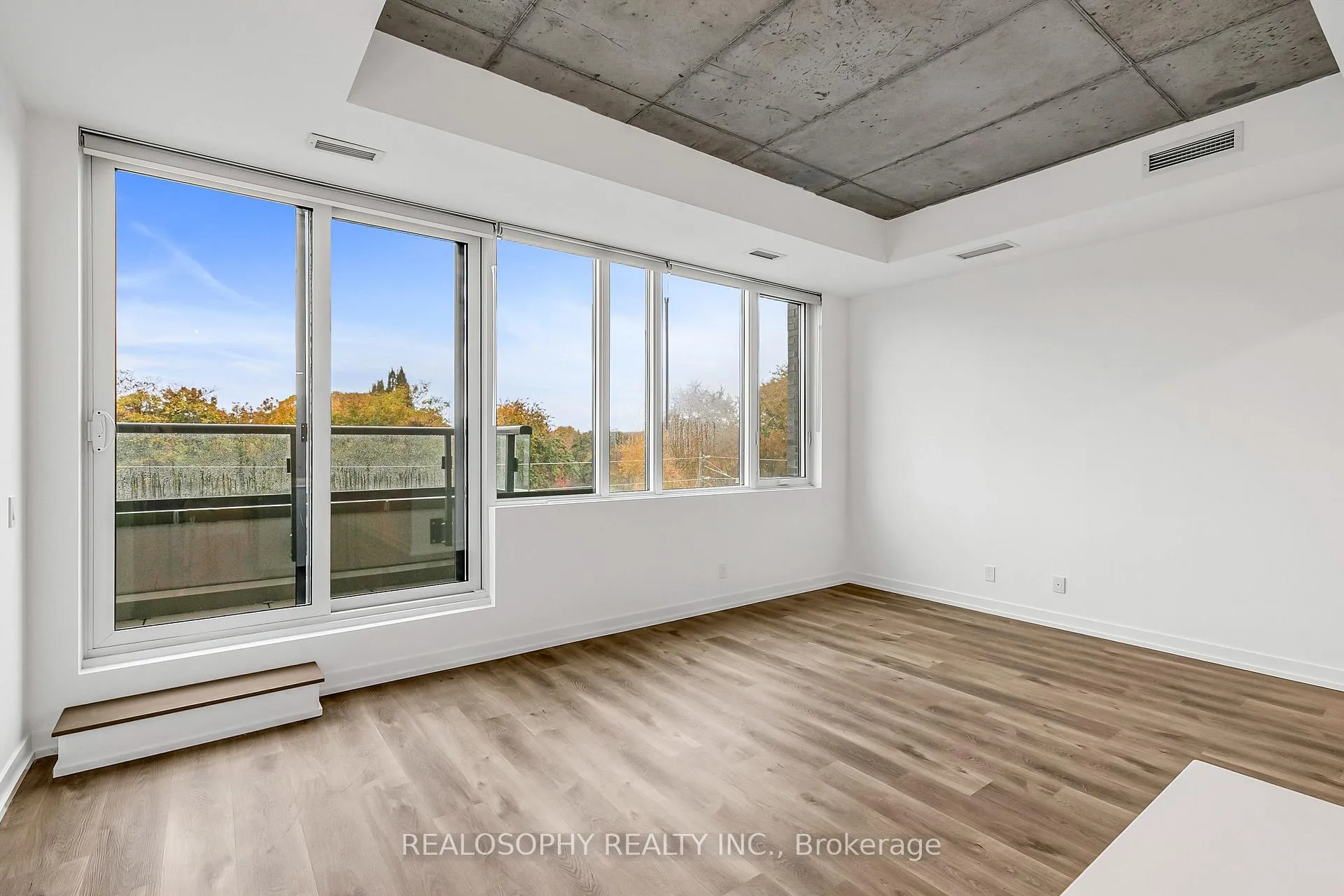 Photo 4 of Unit 508, 115 Larchmount Avenue, Toronto, South Riverdale — HOMEH