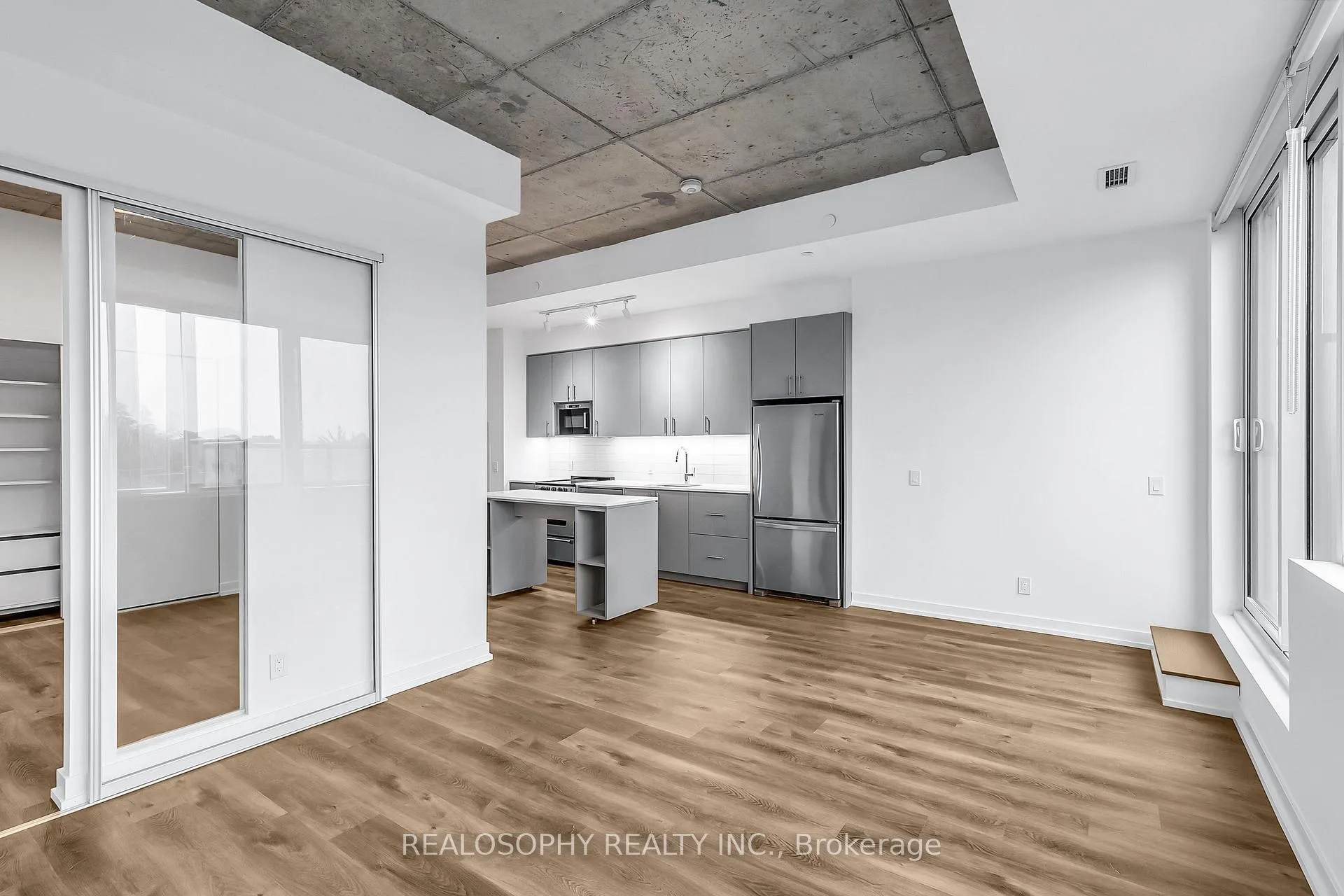 Photo 5 of Unit 508, 115 Larchmount Avenue, Toronto, South Riverdale — HOMEH