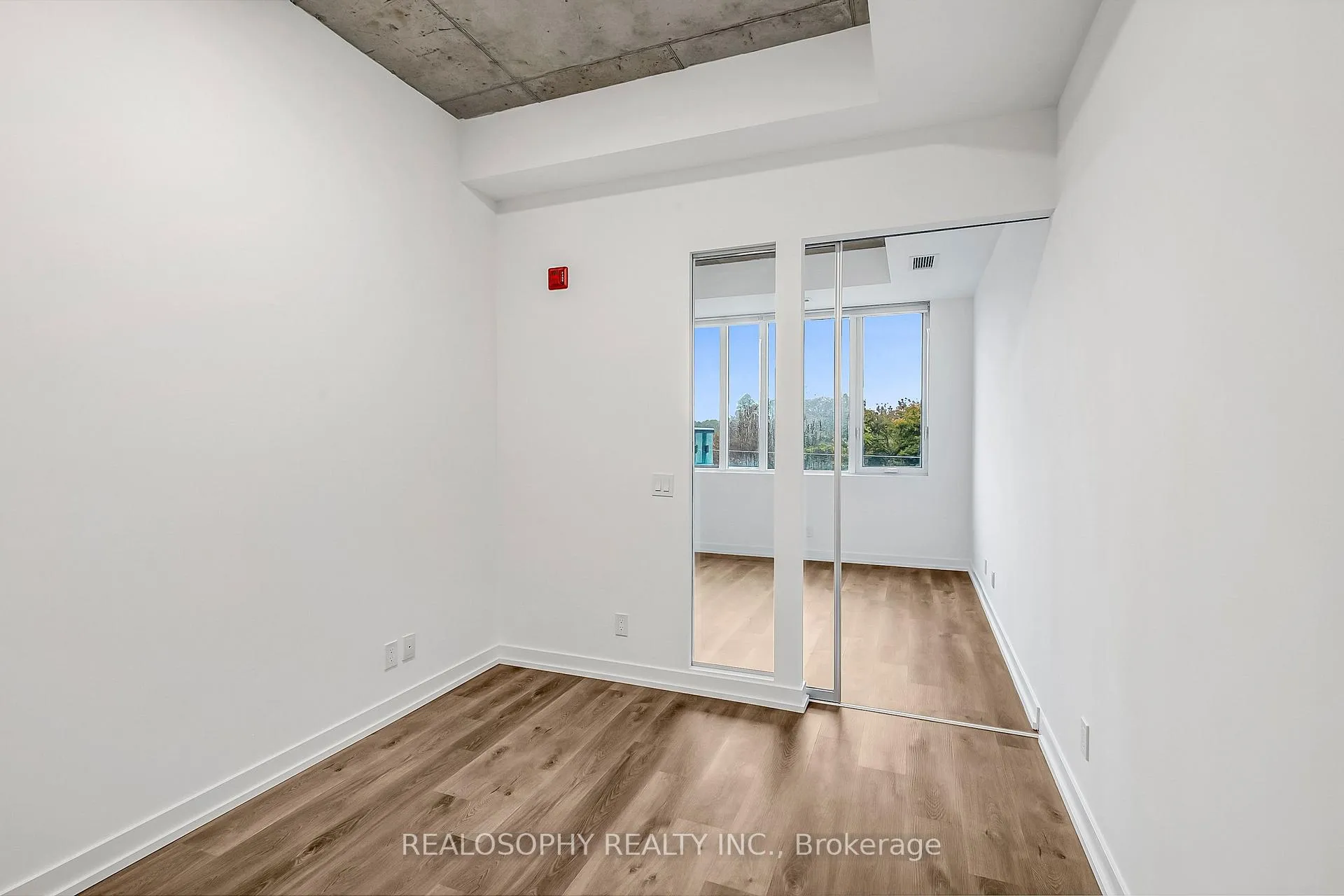 Photo 7 of Unit 508, 115 Larchmount Avenue, Toronto, South Riverdale — HOMEH