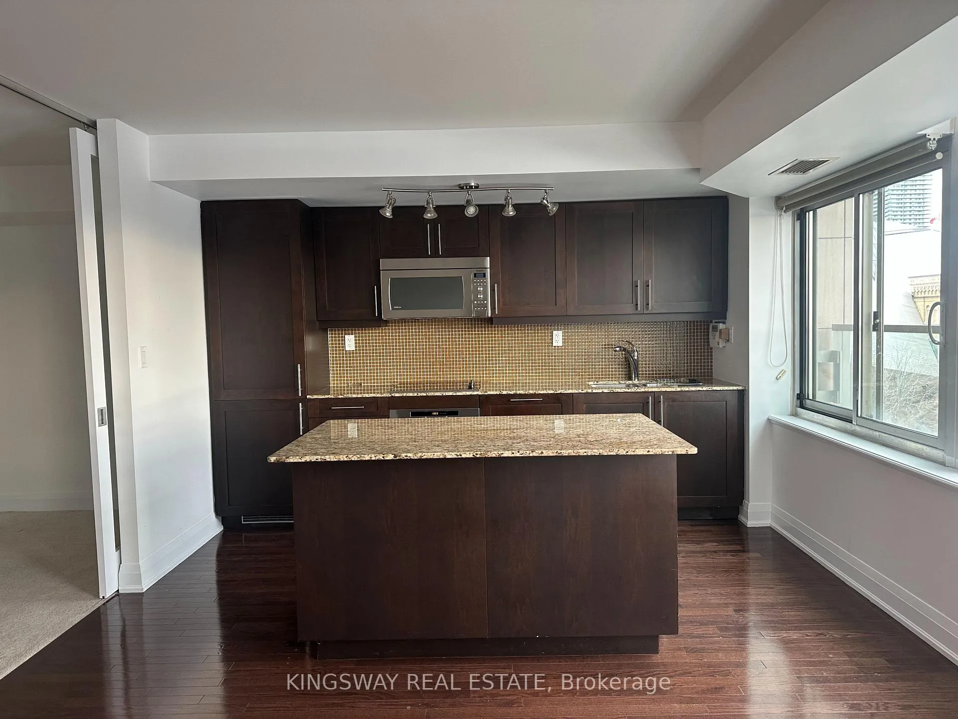 Photo 7 of Unit 504, 1 Bedford Road, Toronto, The Annex — HOMEH