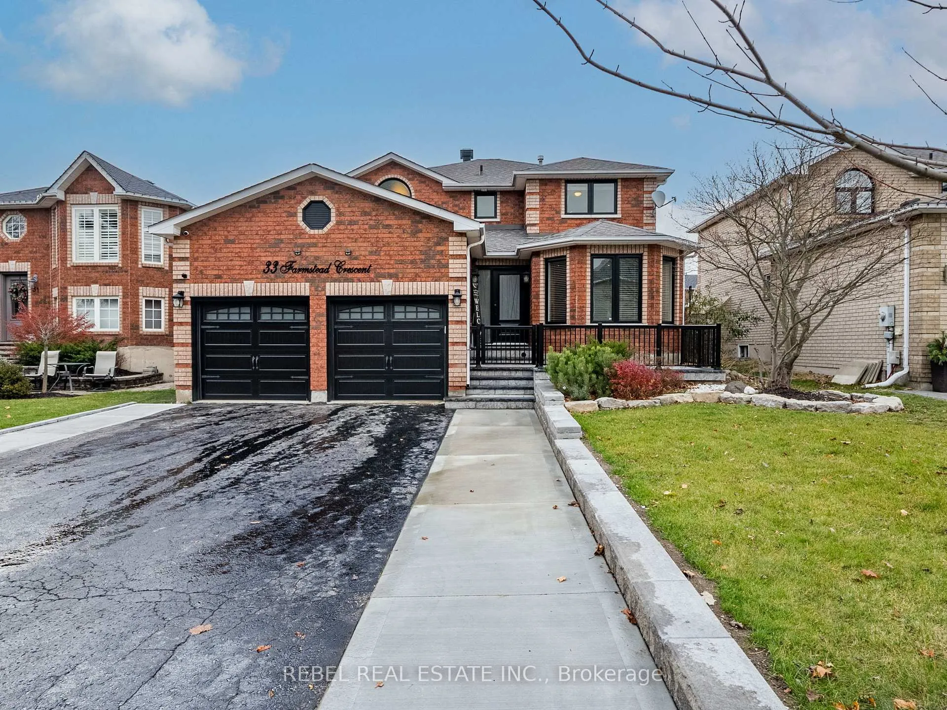 Photo 1 of 33 Farmstead Crescent, Barrie, Holly — HOMEH