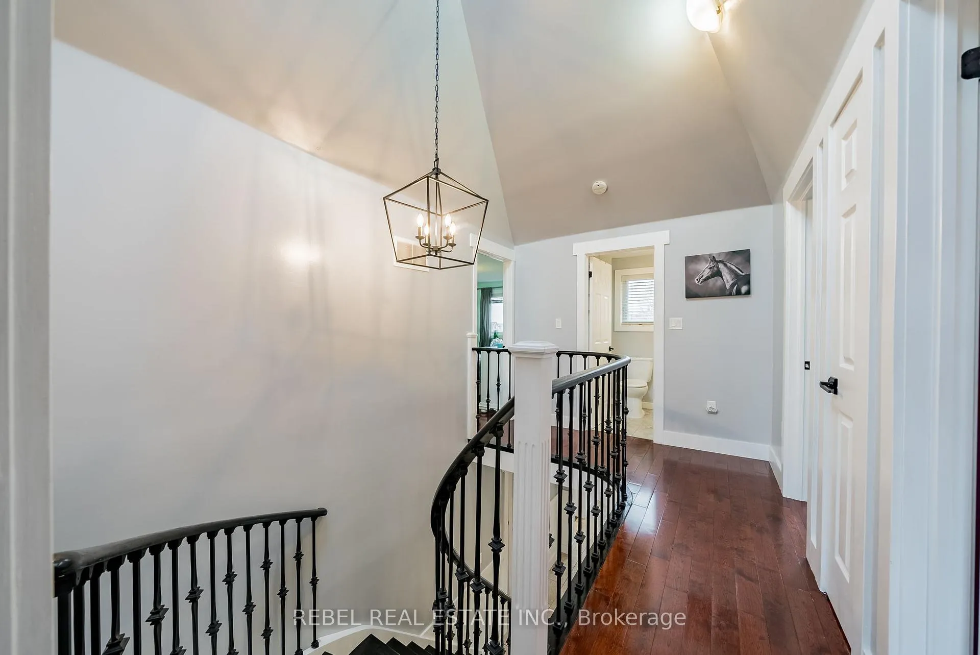 Photo 21 of 33 Farmstead Crescent, Barrie, Holly — HOMEH