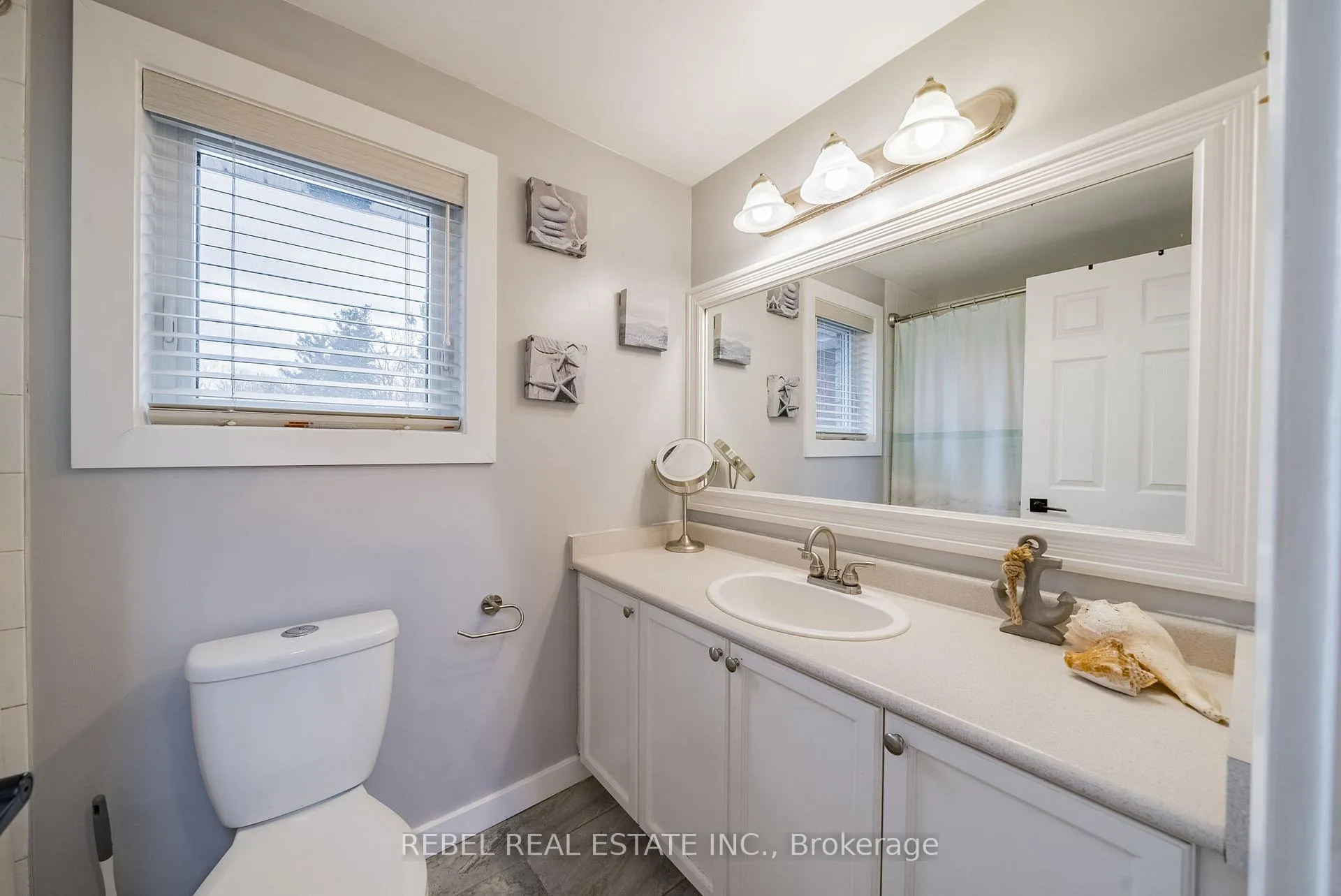 Photo 29 of 33 Farmstead Crescent, Barrie, Holly — HOMEH