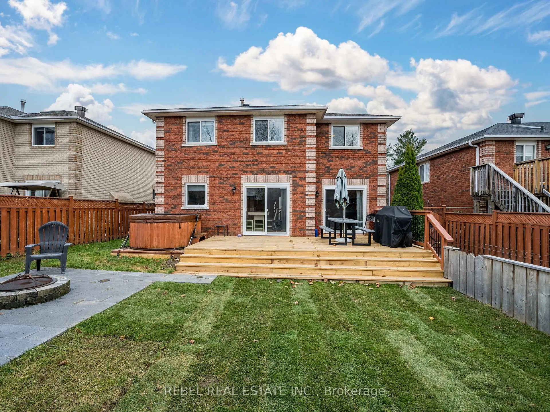 Photo 38 of 33 Farmstead Crescent, Barrie, Holly — HOMEH