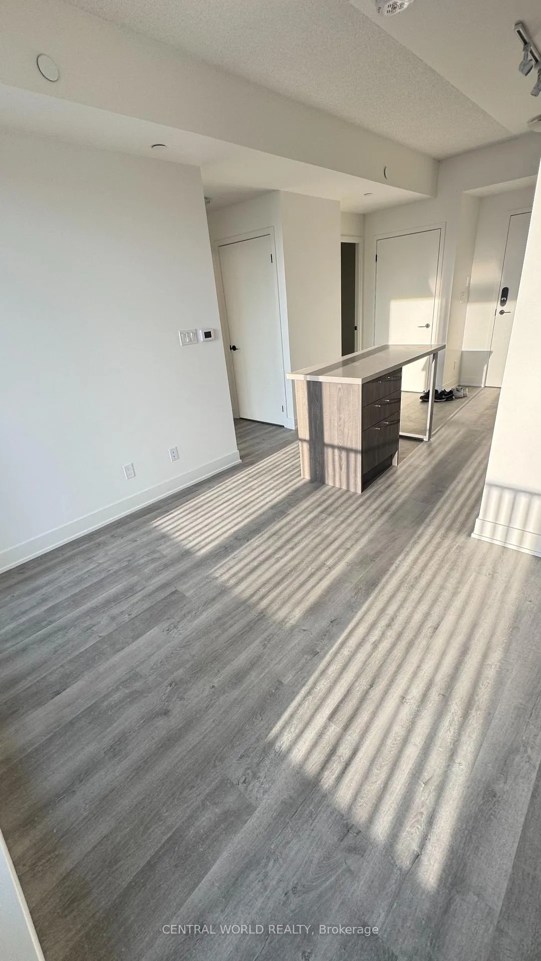 Photo 4 of Unit 1510, 38 Andre de Grasse Street, Markham, Unionville — HOMEH