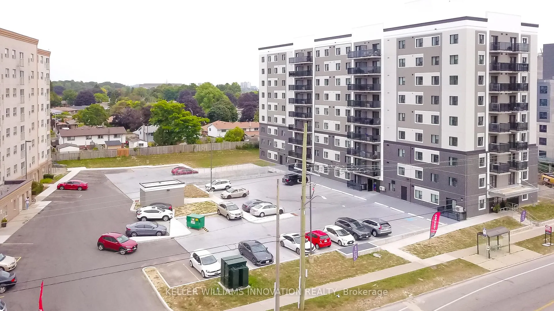 Photo 6 of Unit 810, 595 Strasburg Road, Waterloo — HOMEH