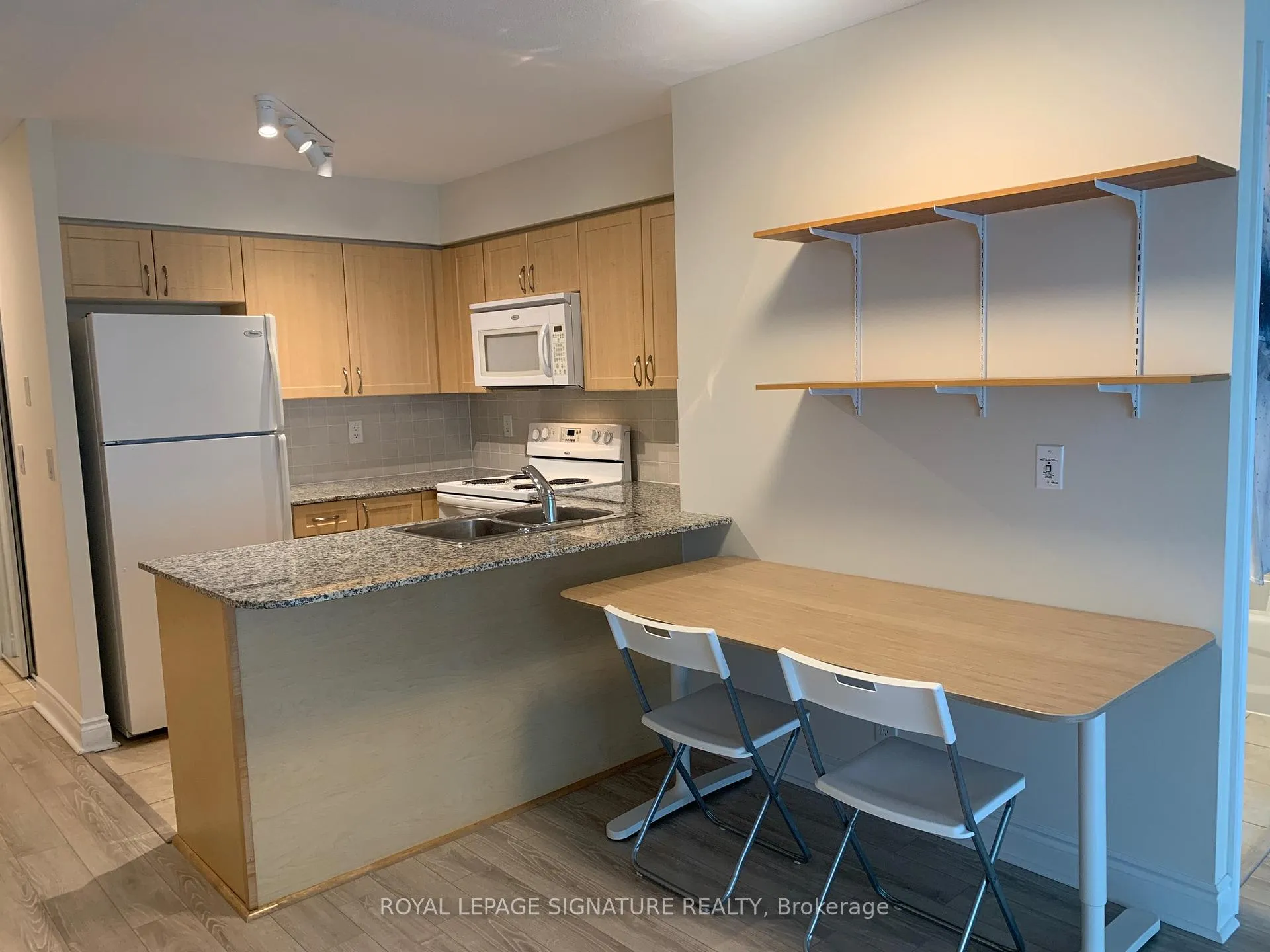 Photo 3 of Unit 705, 30 Clegg Road, Markham, Unionville — HOMEH