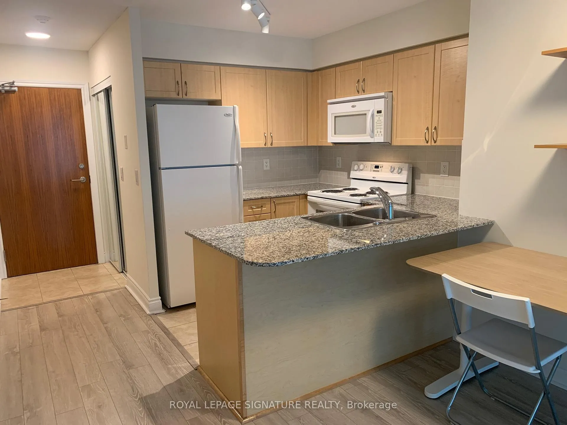 Photo 4 of Unit 705, 30 Clegg Road, Markham, Unionville — HOMEH