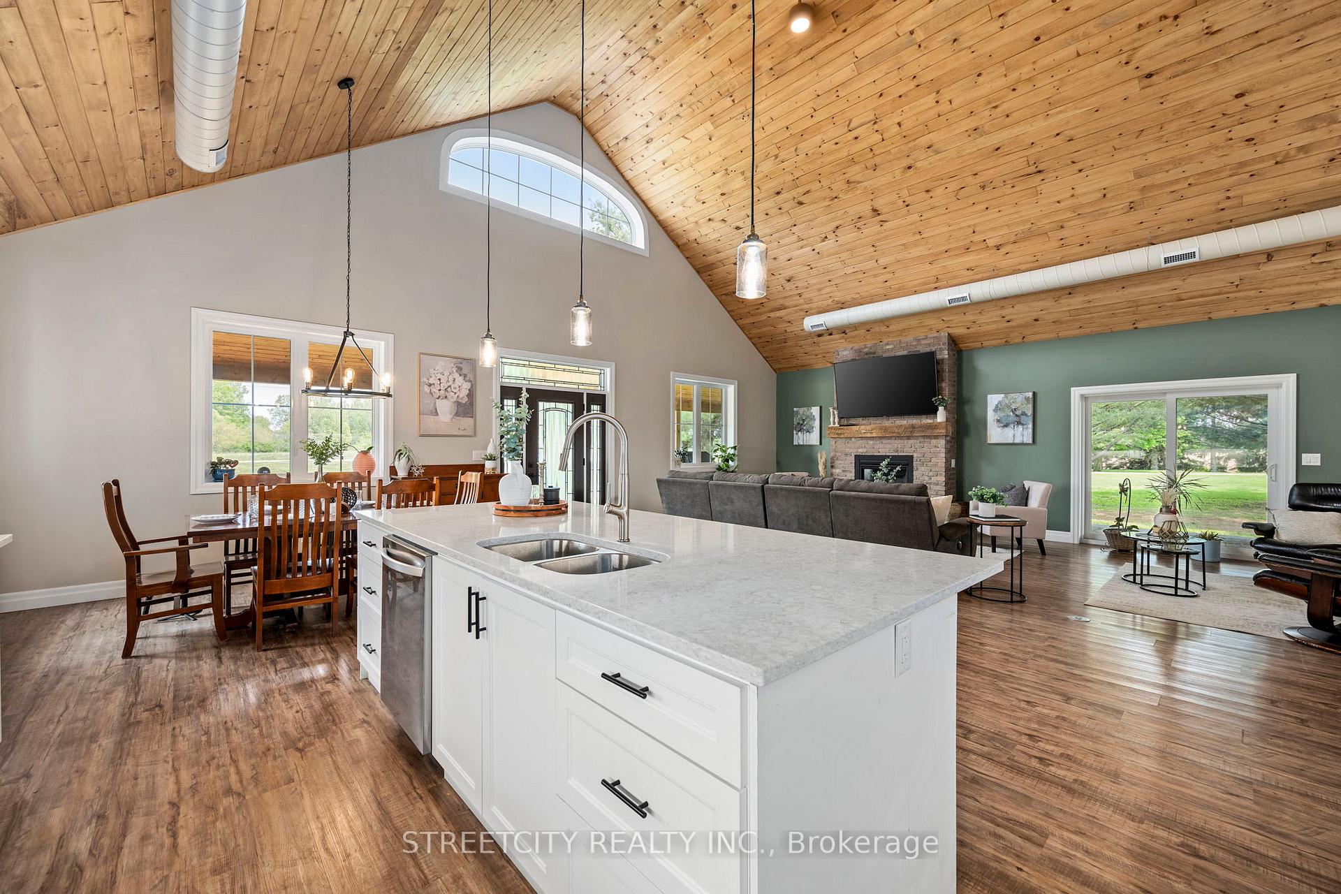 Photo 15 of 43297 Roberts Line, Central Elgin, Rural Central Elgin — HOMEH