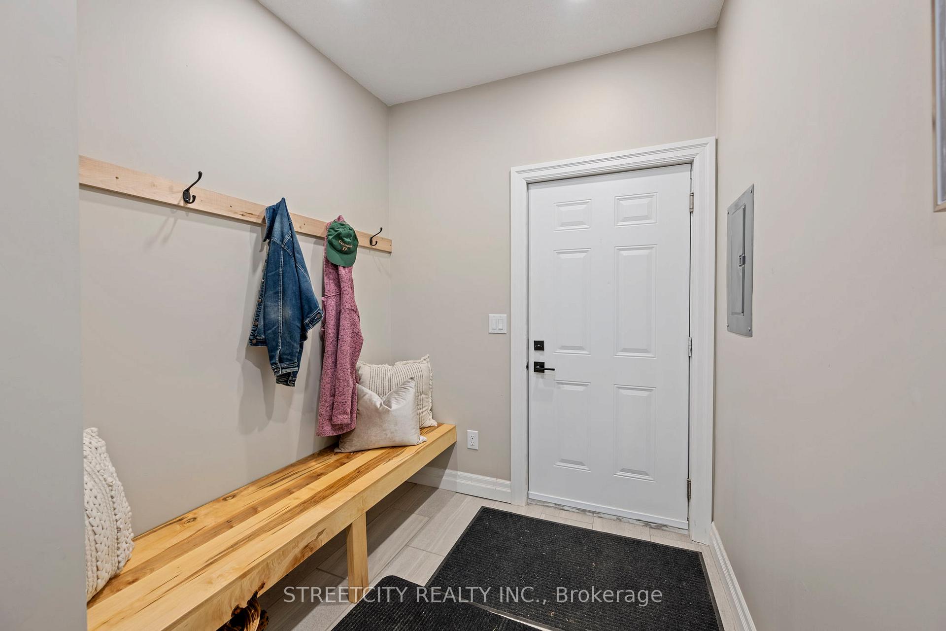 Photo 31 of 43297 Roberts Line, Central Elgin, Rural Central Elgin — HOMEH