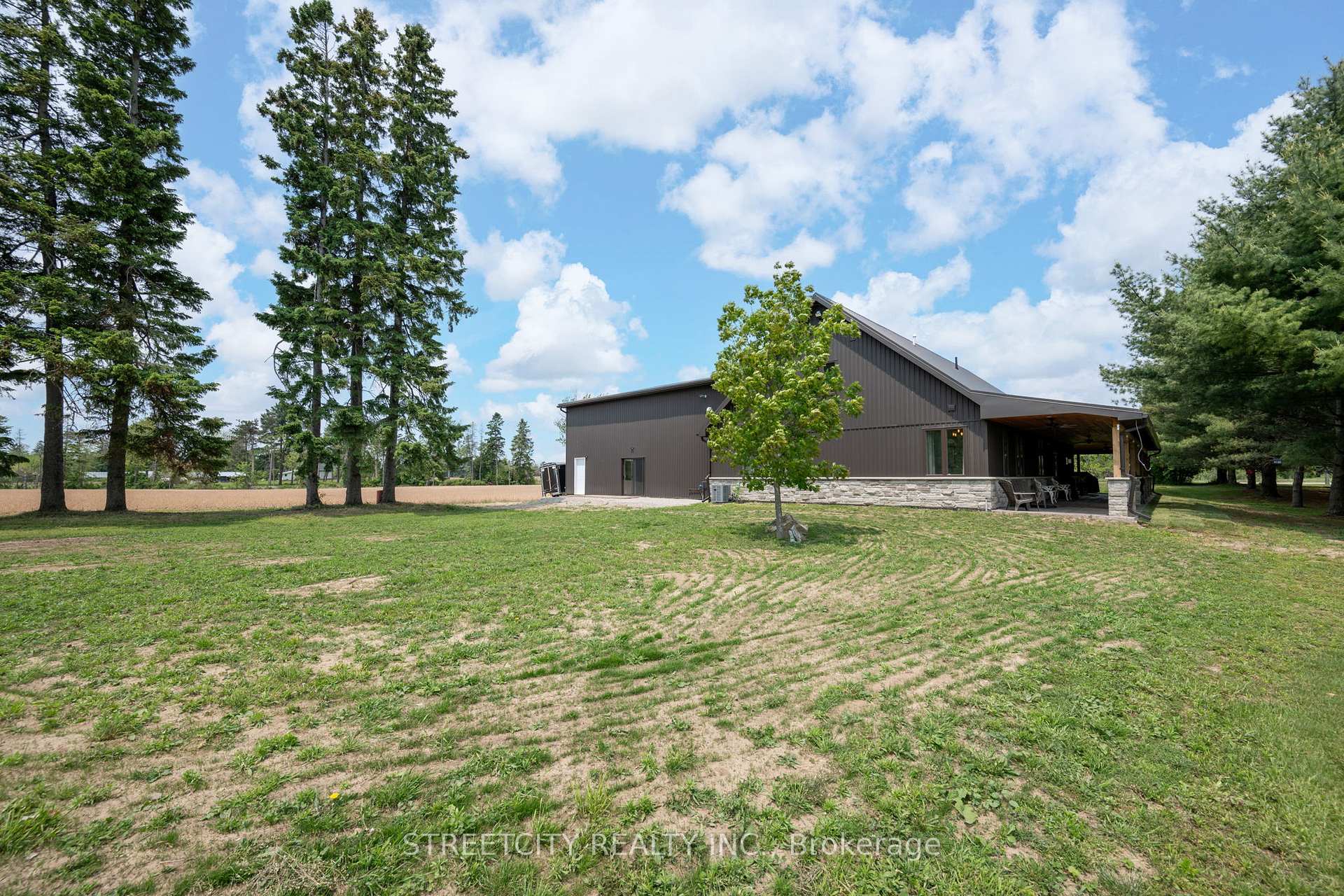 Photo 40 of 43297 Roberts Line, Central Elgin, Rural Central Elgin — HOMEH