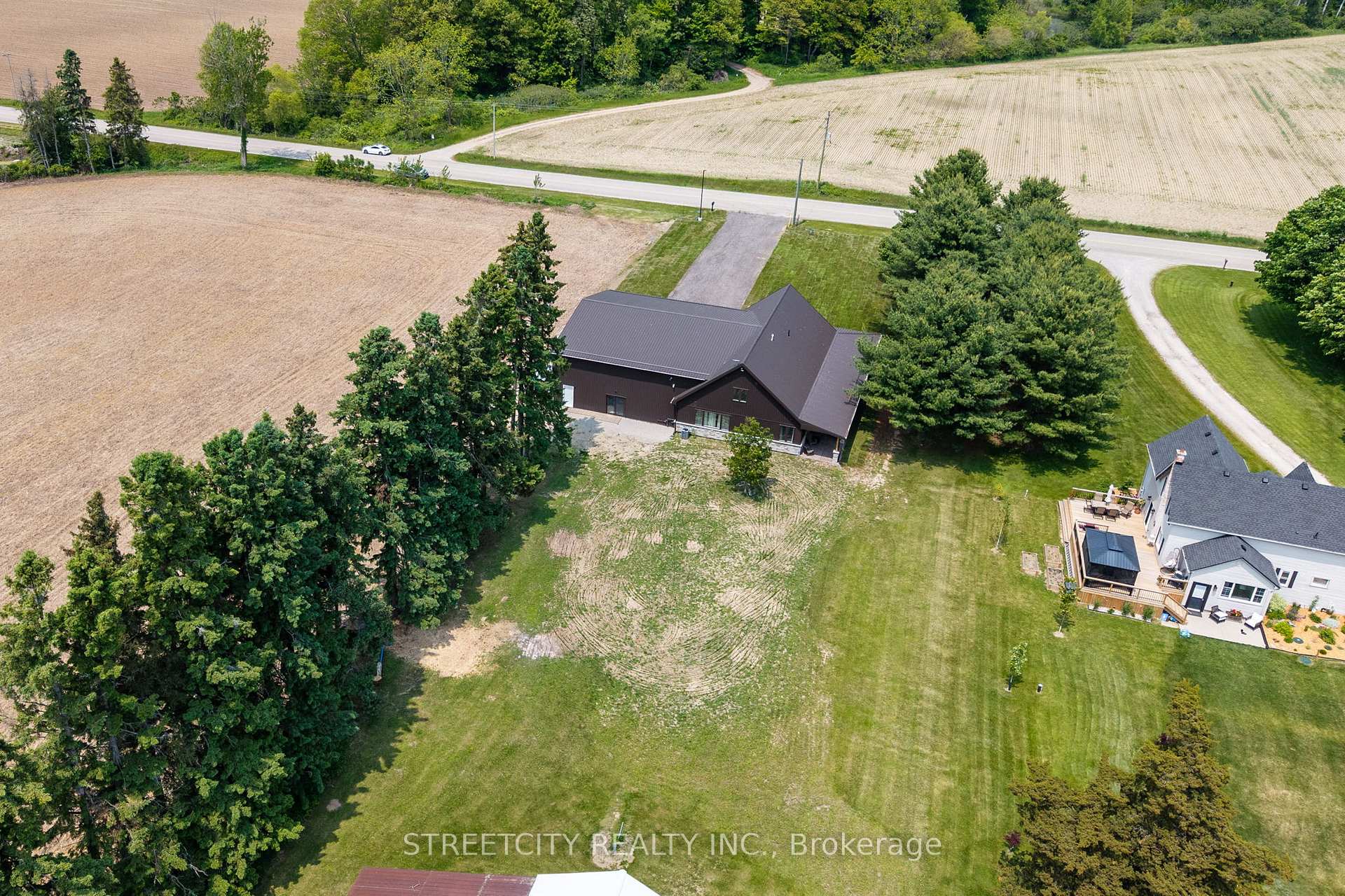 Photo 44 of 43297 Roberts Line, Central Elgin, Rural Central Elgin — HOMEH