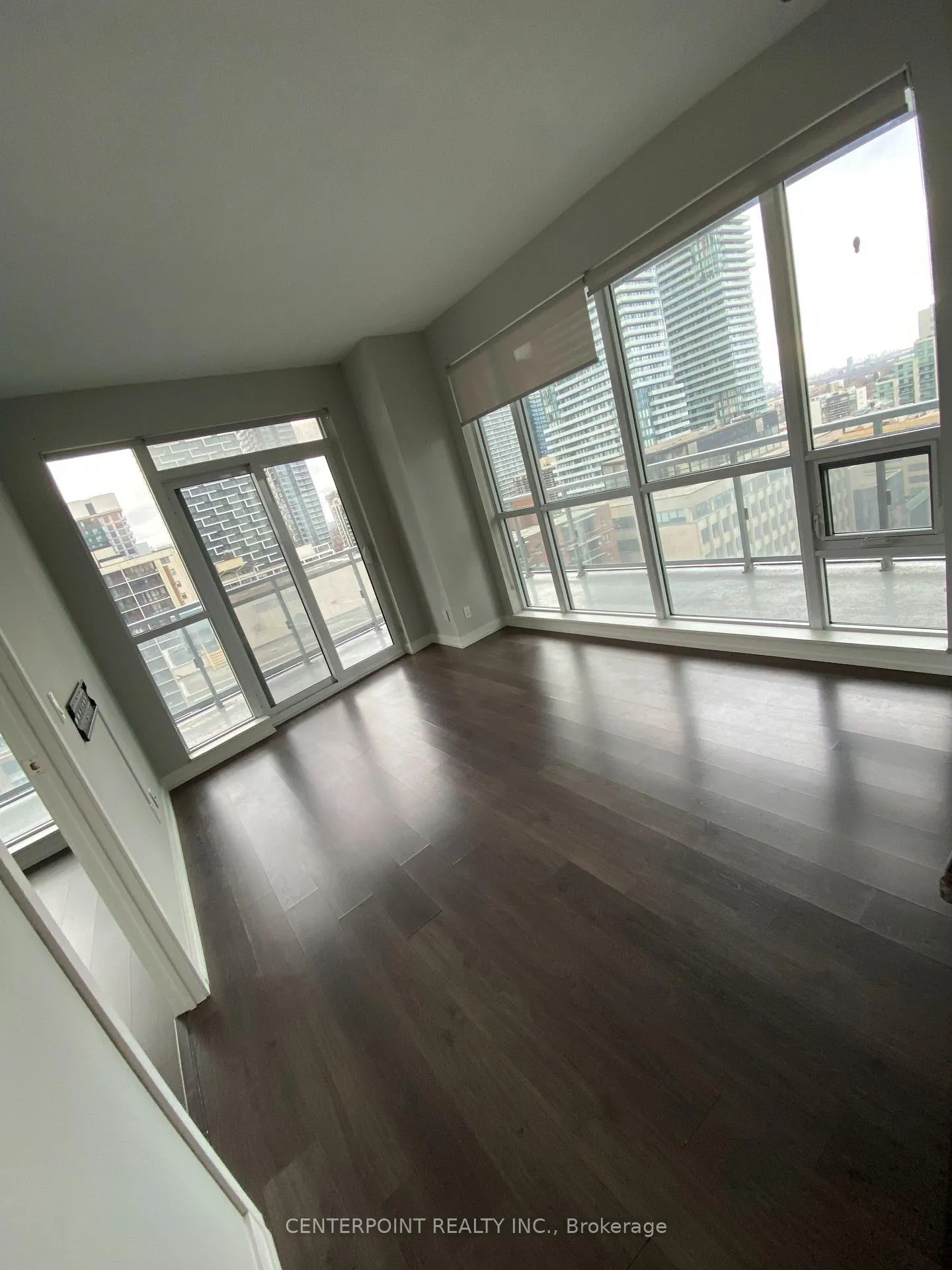 Photo 2 of Unit 1505, 89 Dunfield Avenue, Toronto, Mount Pleasant West — HOMEH