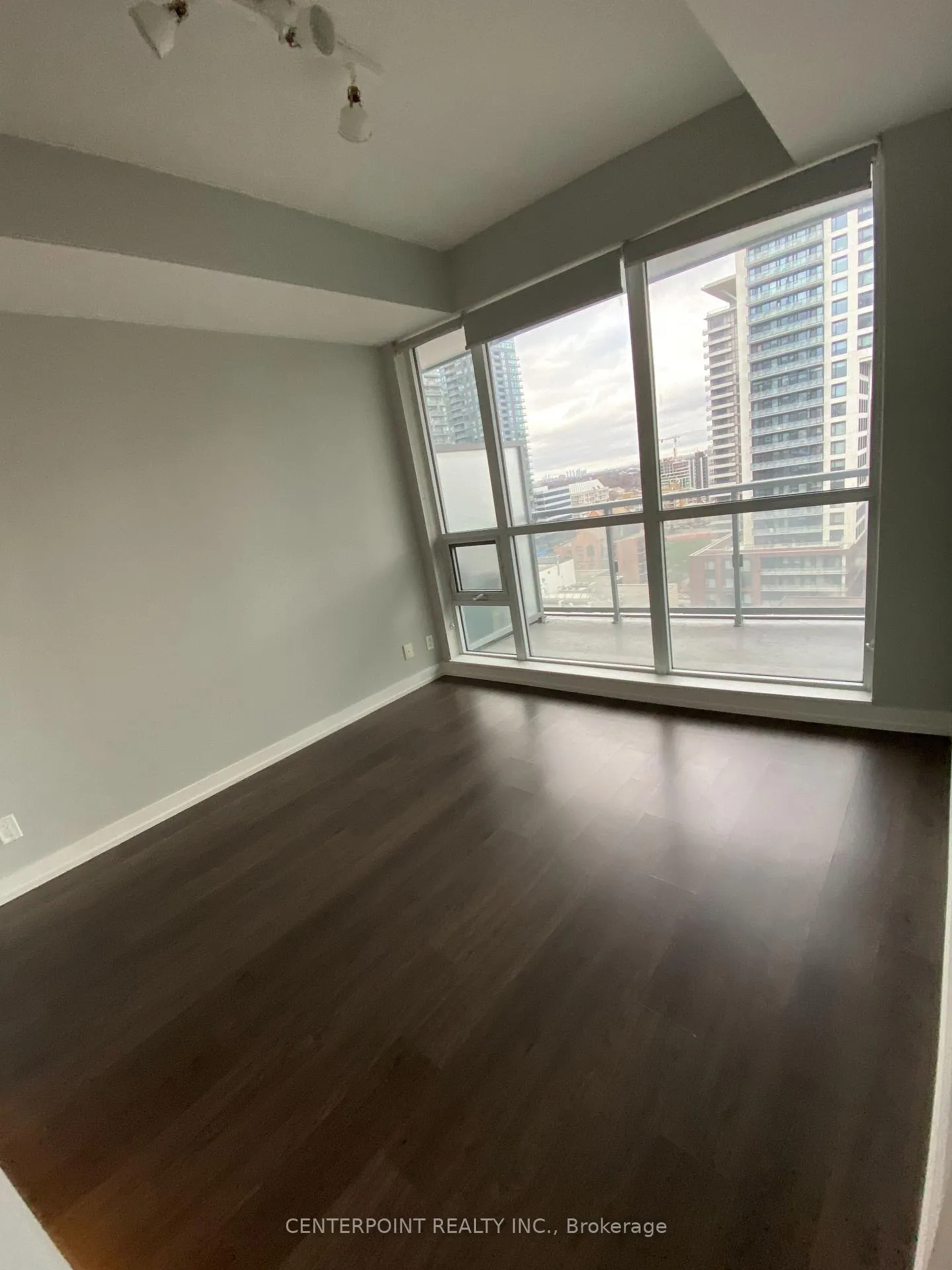 Photo 5 of Unit 1505, 89 Dunfield Avenue, Toronto, Mount Pleasant West — HOMEH