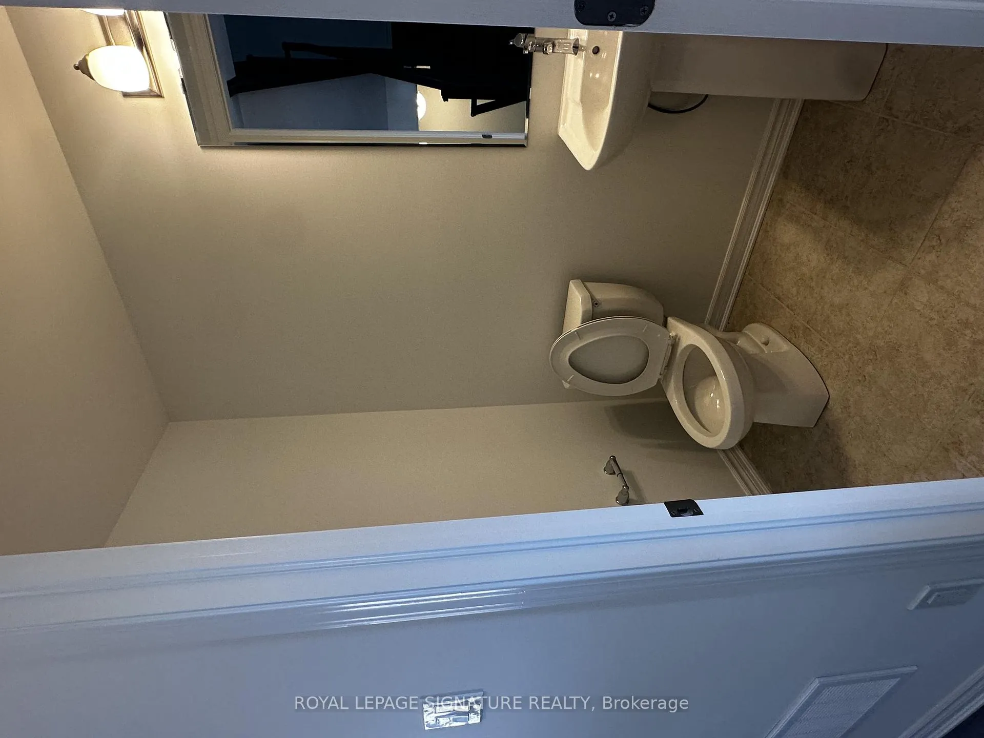 Photo 13 of Unit 9, 1259 Lily Crescent, Milton, Walker — HOMEH