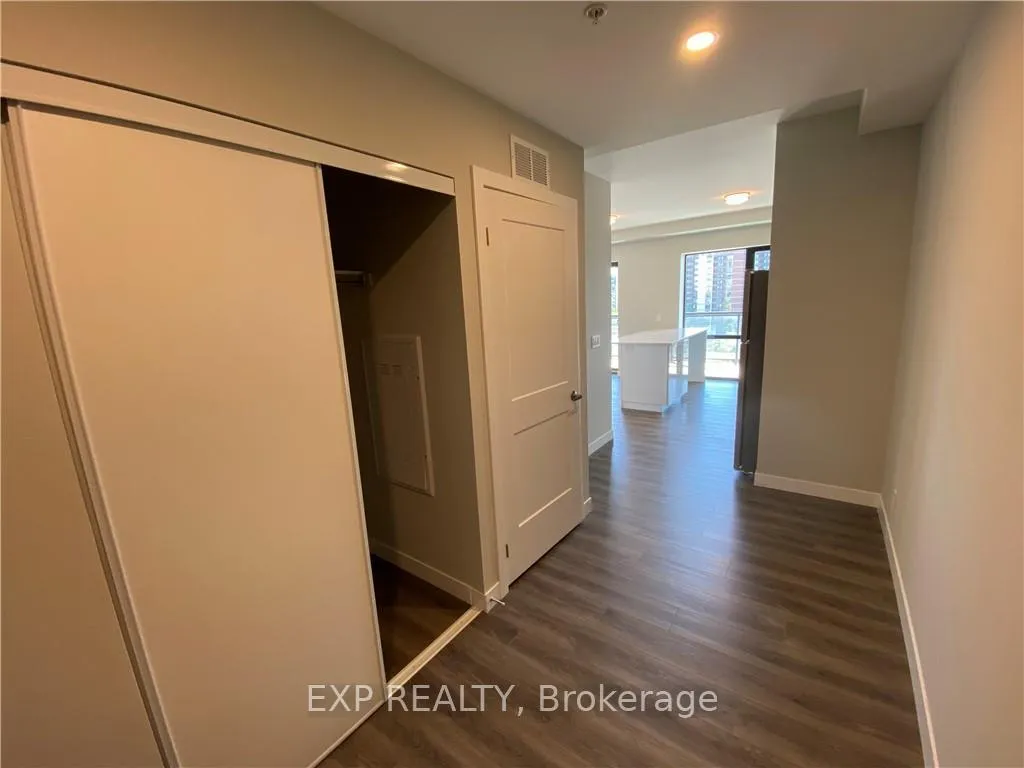 Photo 2 of Unit 914, 15 Queen Street S, Hamilton, Central — HOMEH