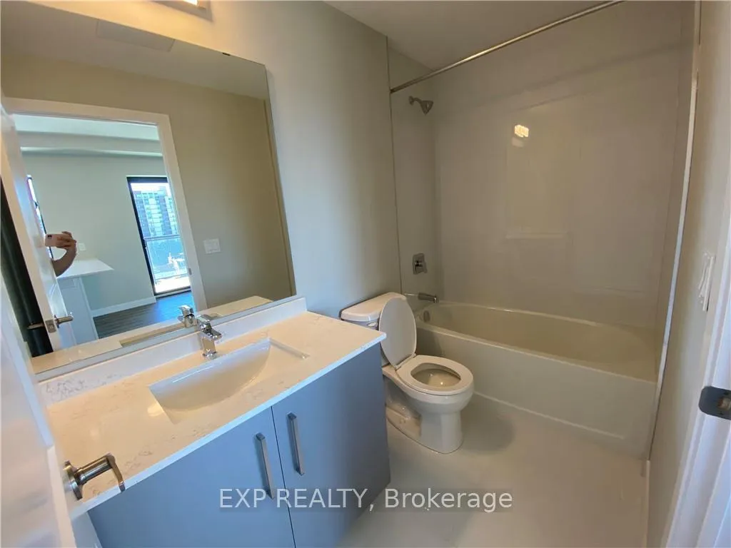 Photo 16 of Unit 914, 15 Queen Street S, Hamilton, Central — HOMEH