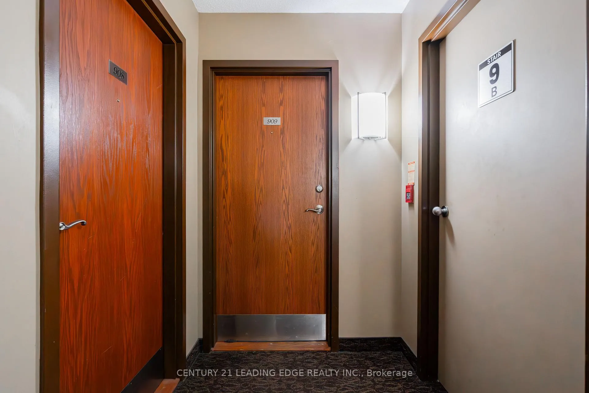 Photo 8 of Unit 909, 1625 Pickering Parkway, Pickering, Village East — HOMEH