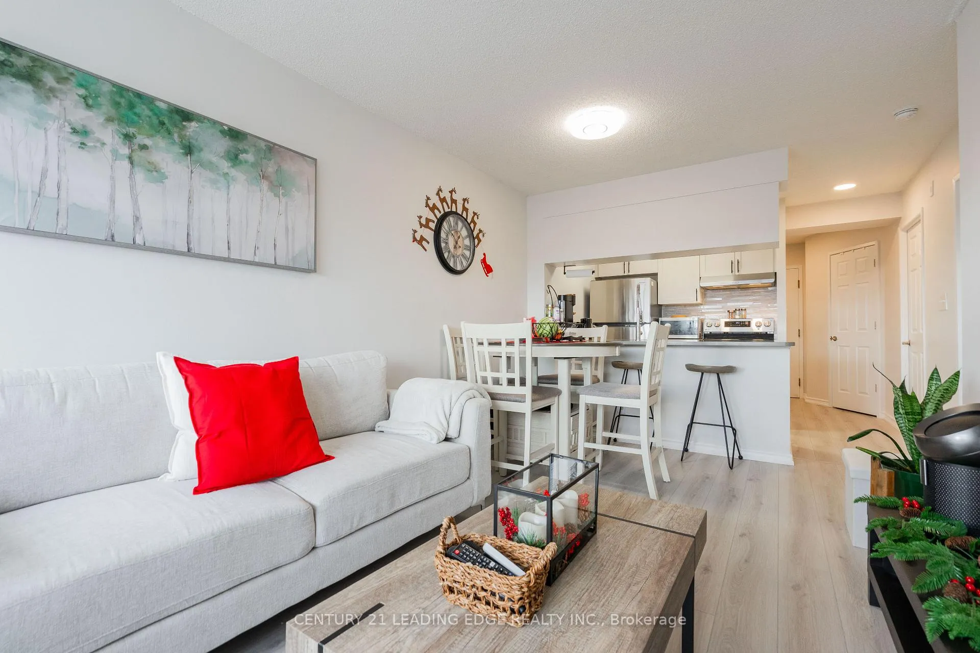 Photo 15 of Unit 909, 1625 Pickering Parkway, Pickering, Village East — HOMEH