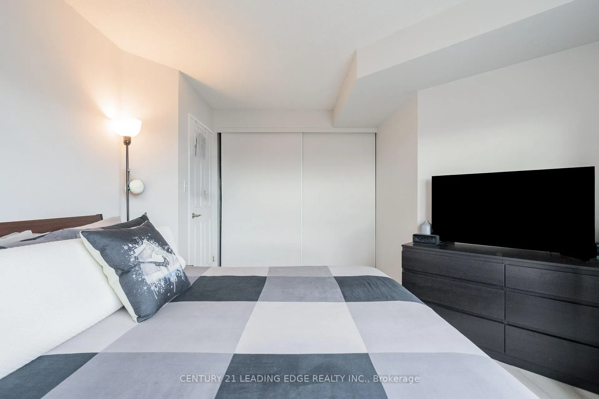 Photo 20 of Unit 909, 1625 Pickering Parkway, Pickering, Village East — HOMEH