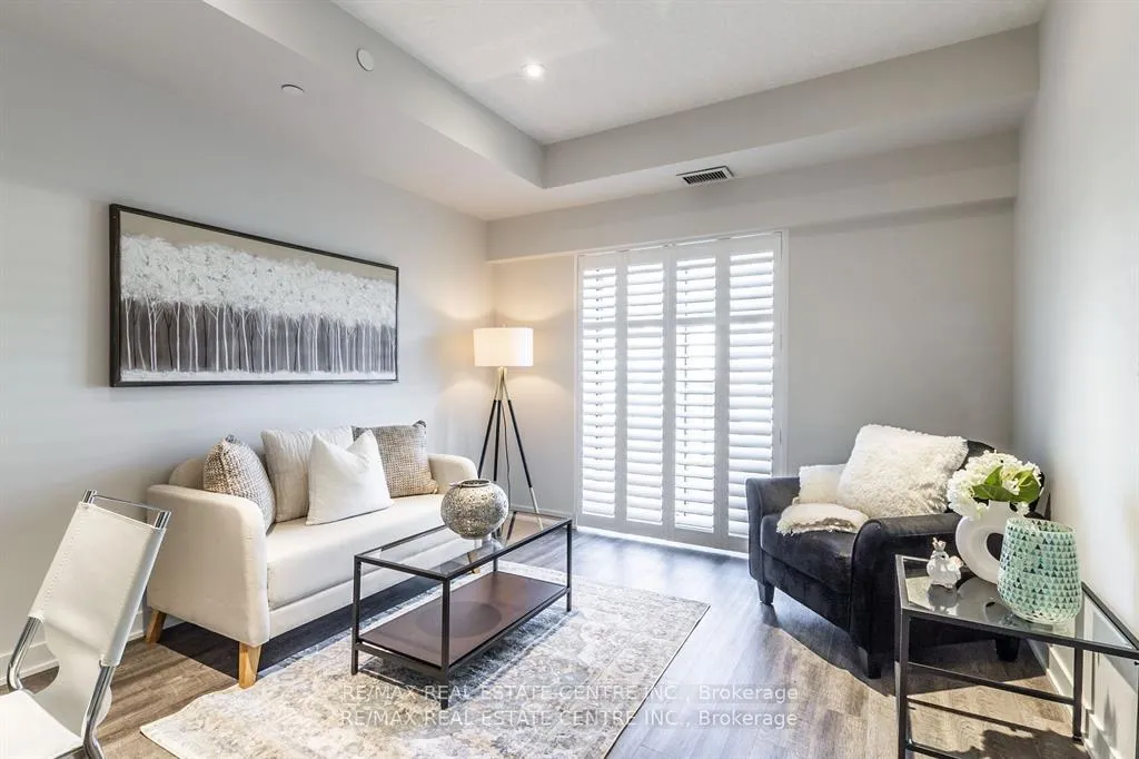 Photo 13 of Unit 213, 16 Markle Crescent, Hamilton, Ancaster — HOMEH