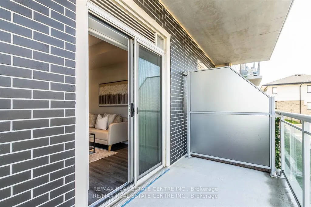 Photo 15 of Unit 213, 16 Markle Crescent, Hamilton, Ancaster — HOMEH