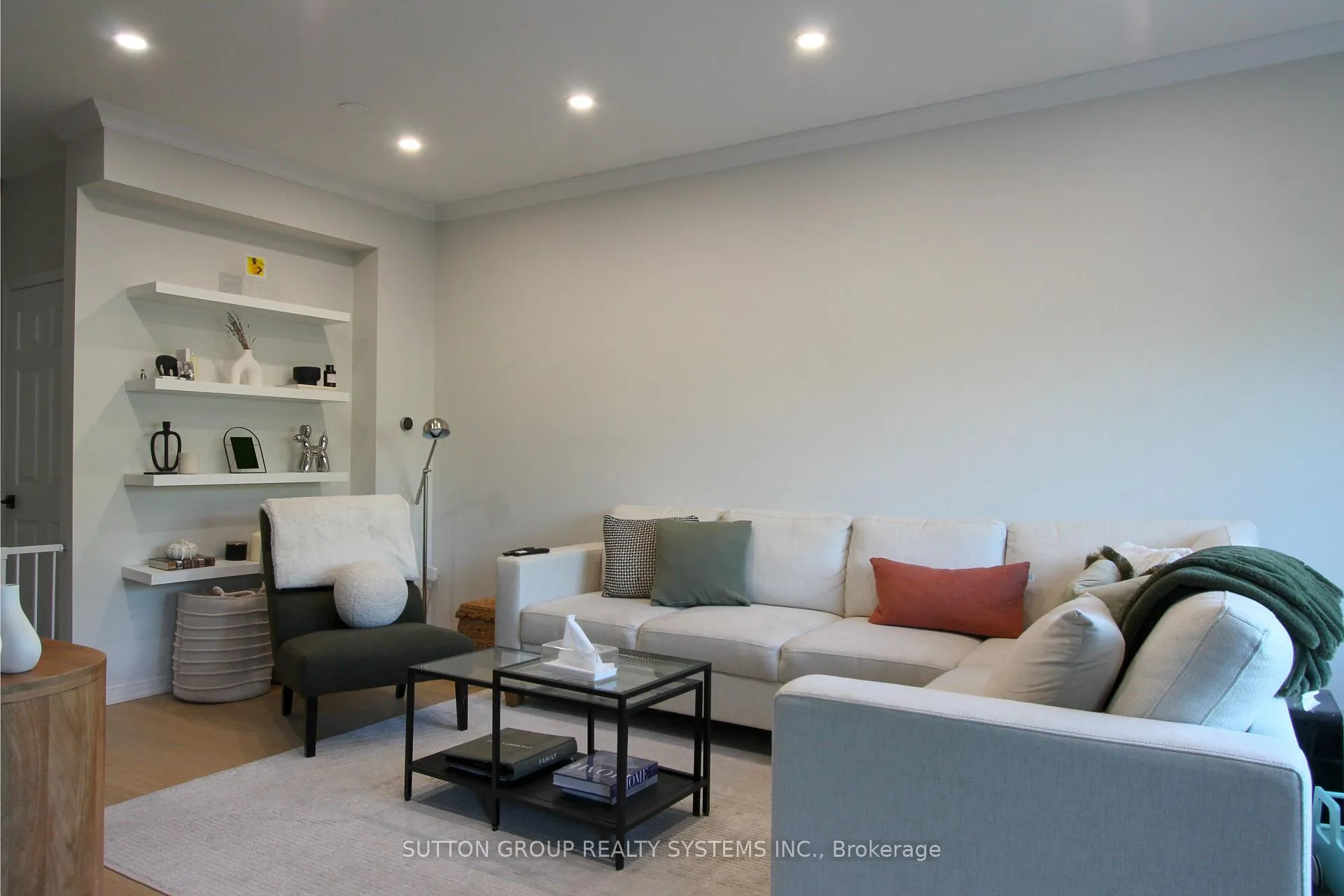 Photo 7 of Unit 9, 20 Pisa Drive, Hamilton, Stoney Creek — HOMEH
